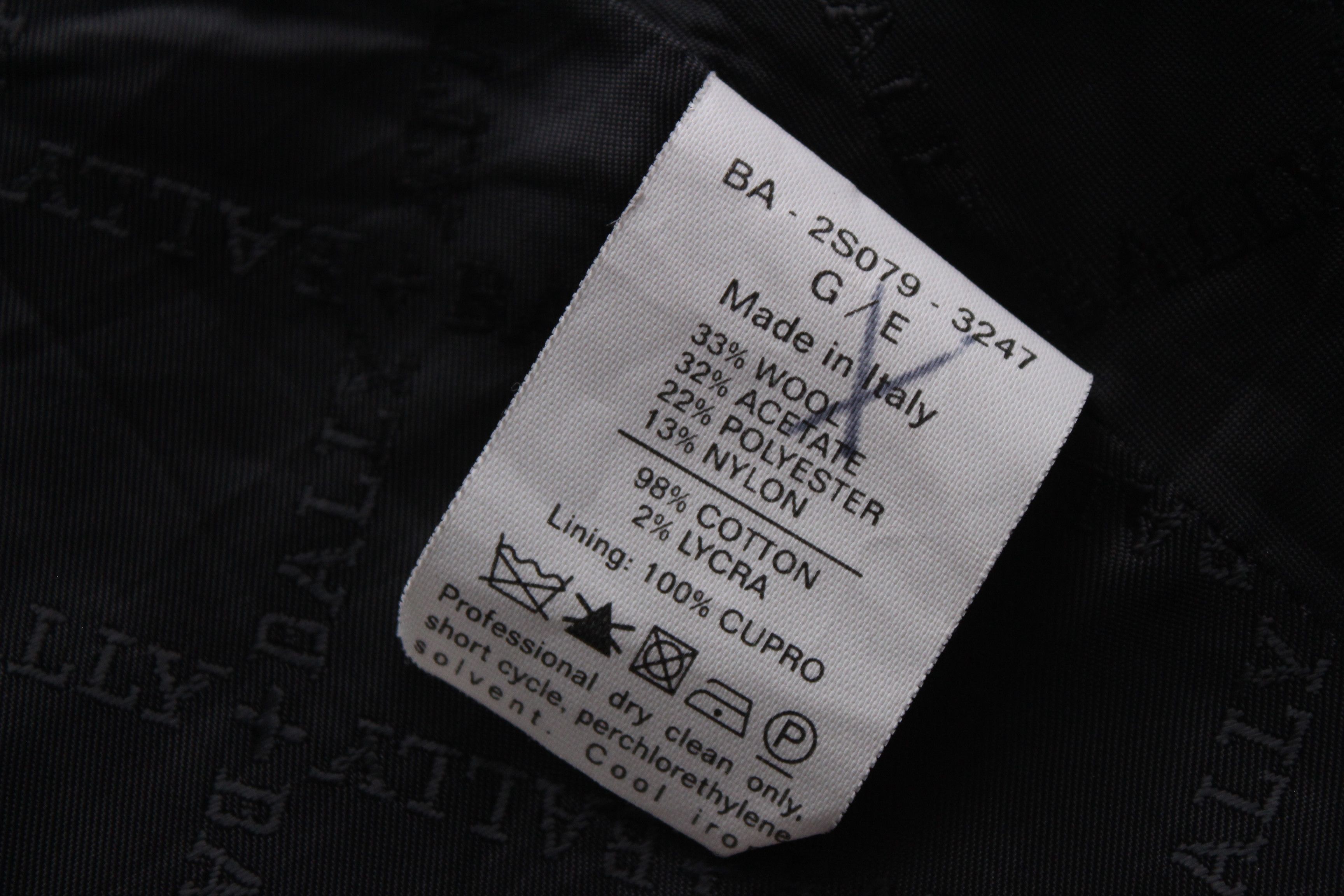 Bally Bally Skirt Wool Size US8 Authentic Hype Rare Vintage Size 30" / US 8 / IT 44 - 10 Thumbnail