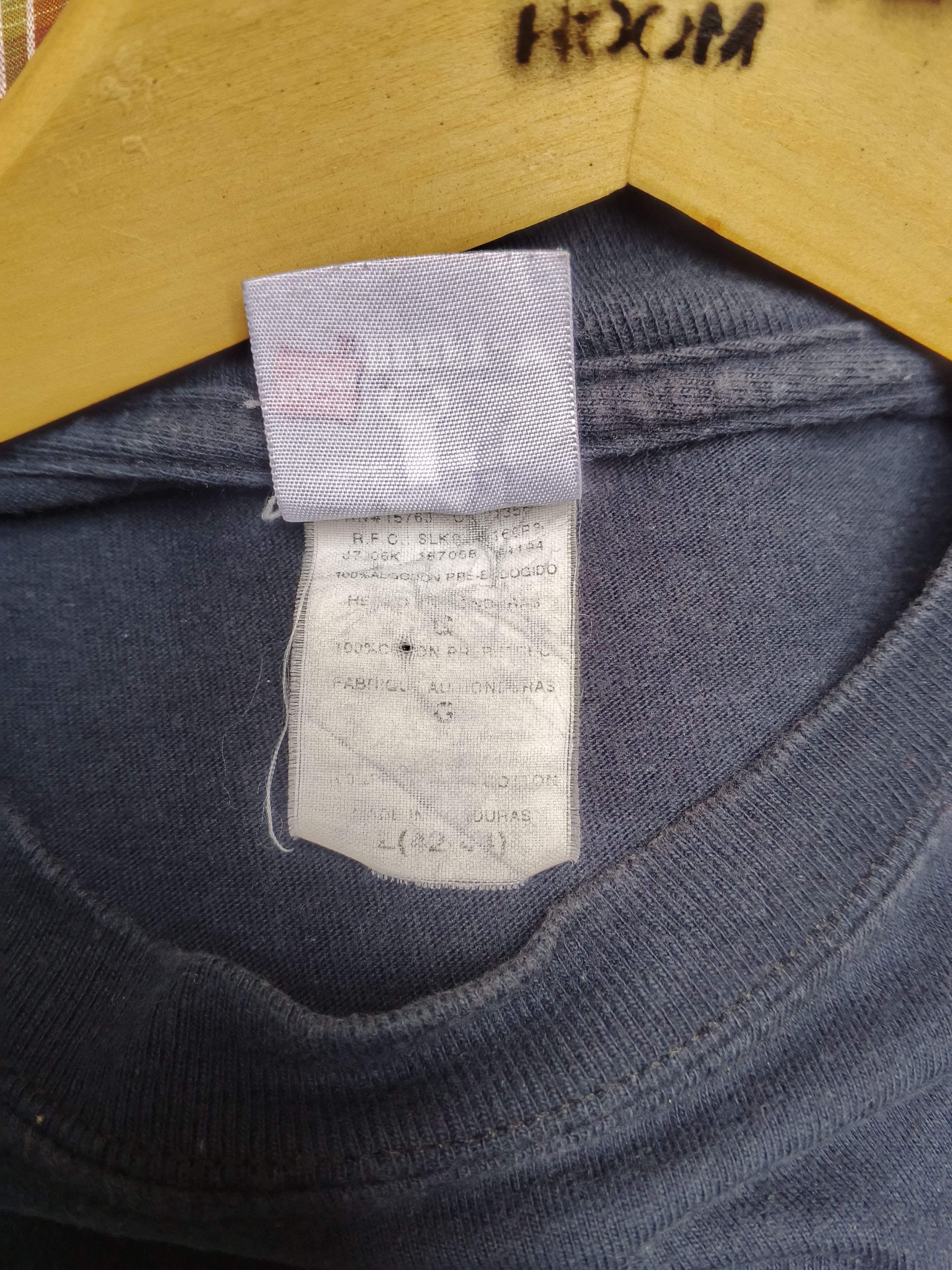Vintage Faded Word tee Size US L / EU 52-54 / 3 - 6 Thumbnail