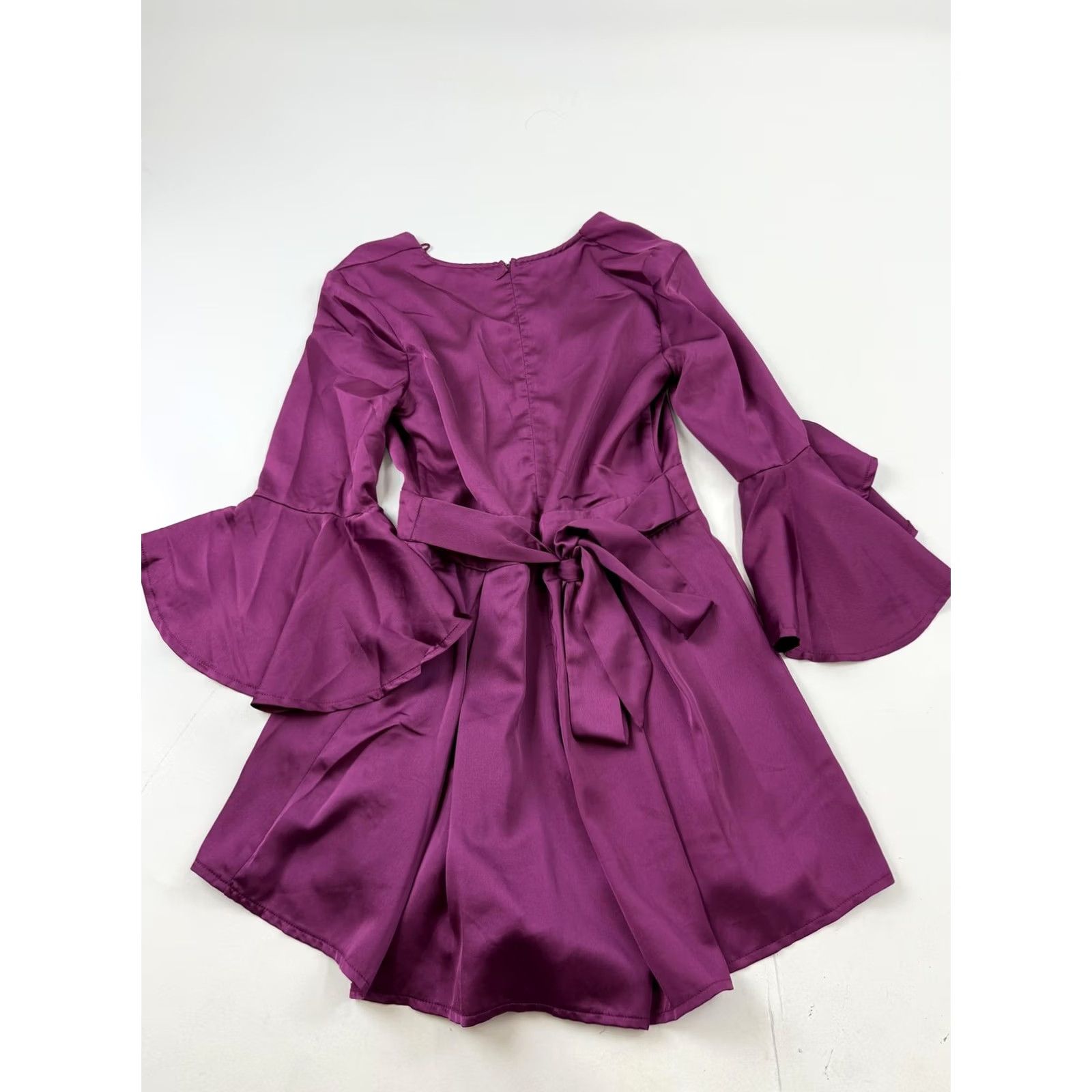 Vintage O.VIANCA Romper Womens Medium Purple Satin Long Sleeve Ruffle Belted V Neck Size M / US 6-8 / IT 42-44 - 7 Thumbnail