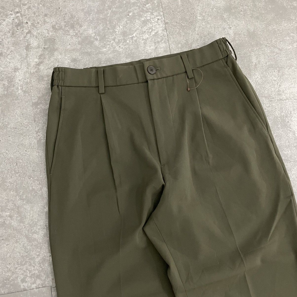 Japanese Brand Uniqlo relaxed pants Size US 31 - 4 Thumbnail