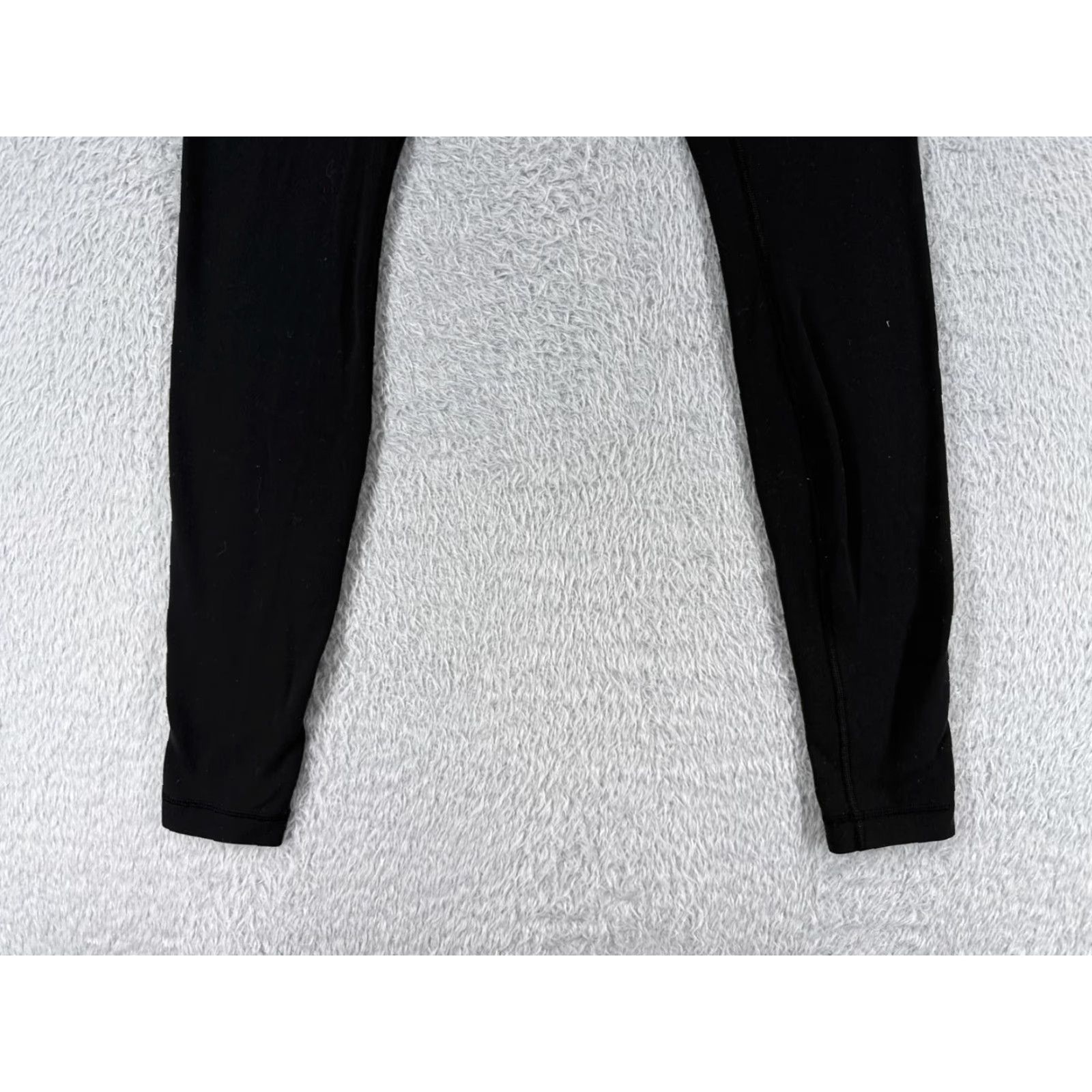 Lululemon Lululemon Wunder Under Pant Womens 6 Black 31" Inseam Yoga Activewear Pants Pockets Zip Pocket Nylon Blended Fabric Read Size 28" / US 6 / IT 42 - 2 Thumbnail