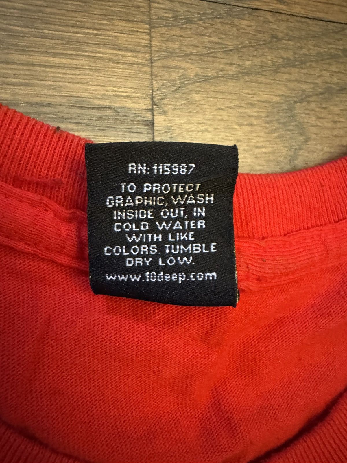 10 Deep 10 Deep Crossbones T-Shirt Size US L / EU 52-54 / 3 - 7 Thumbnail