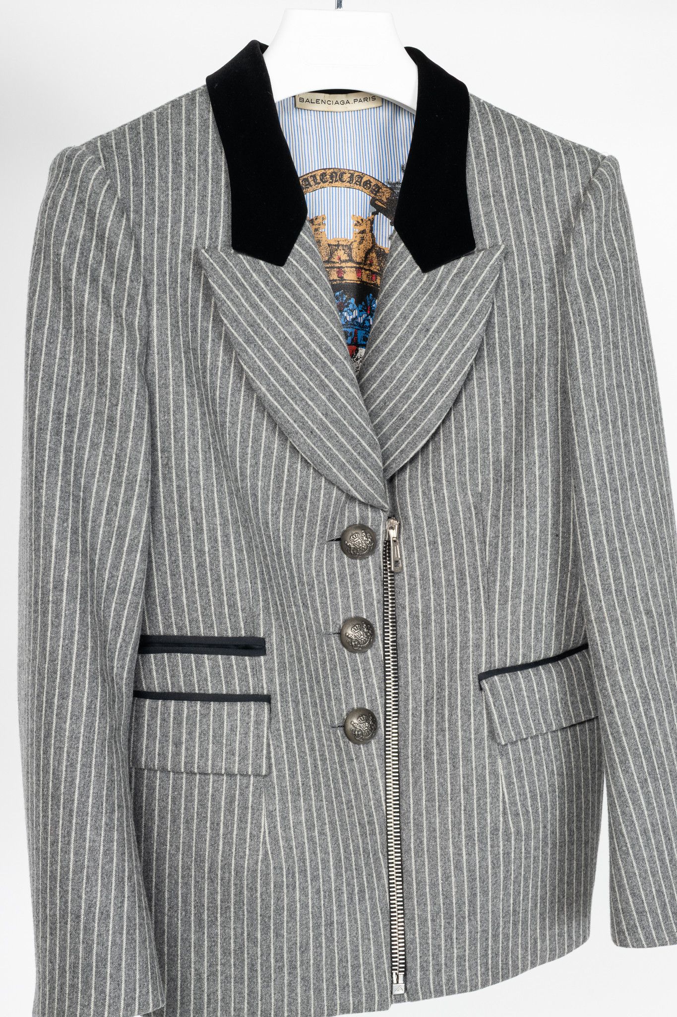 Balenciaga Balenciaga AW07 Pinstripe Wool-Flannel Velvet-Lapel Blazer Size XL / US 12-14 / IT 48-50 - 3 Thumbnail