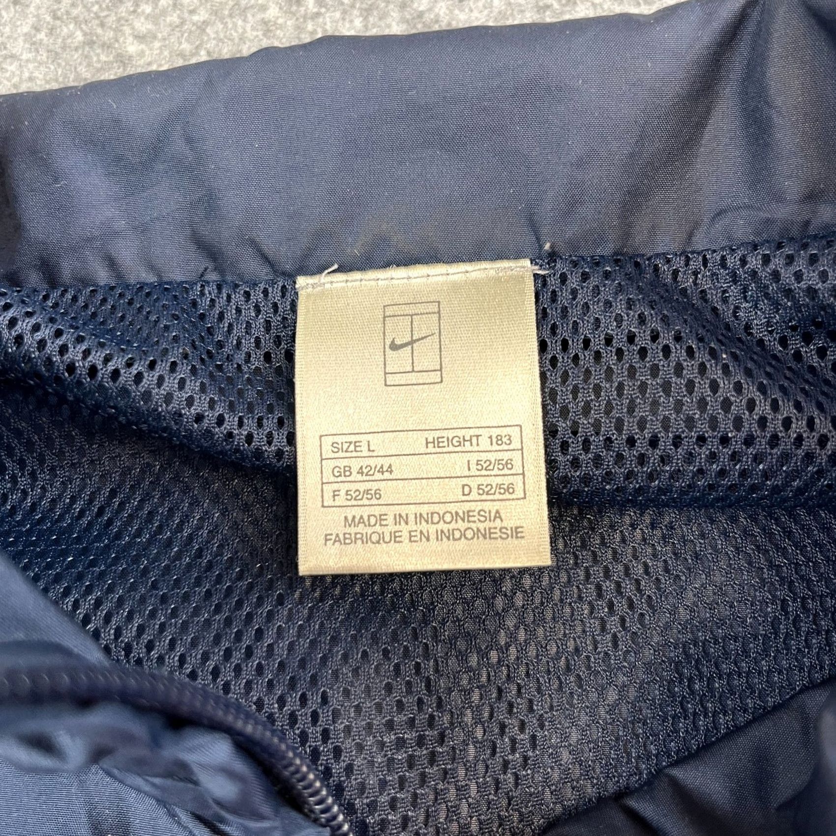 Nike VINTAGE Nike Court Challenge Tracksuit Mens Large Blue Loose Jacket Pant Set 90s Athletic Mens Tracksuit Jacket Pants Blue Size 42R - 6 Thumbnail