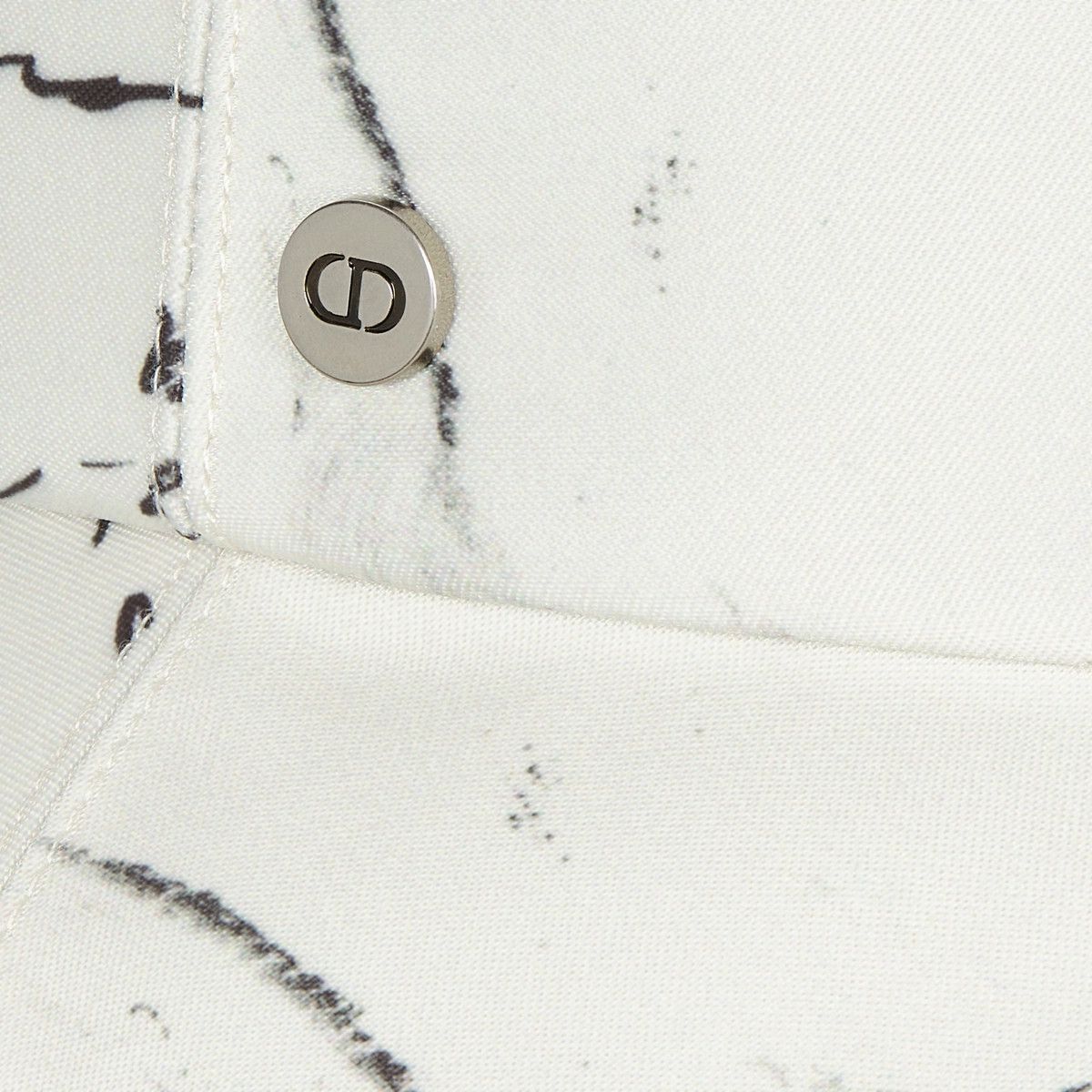 Dior o1bcso1str0226 Size:OS/Small Brim Bucket Hat in White/Black Size ONE SIZE - 5 Thumbnail