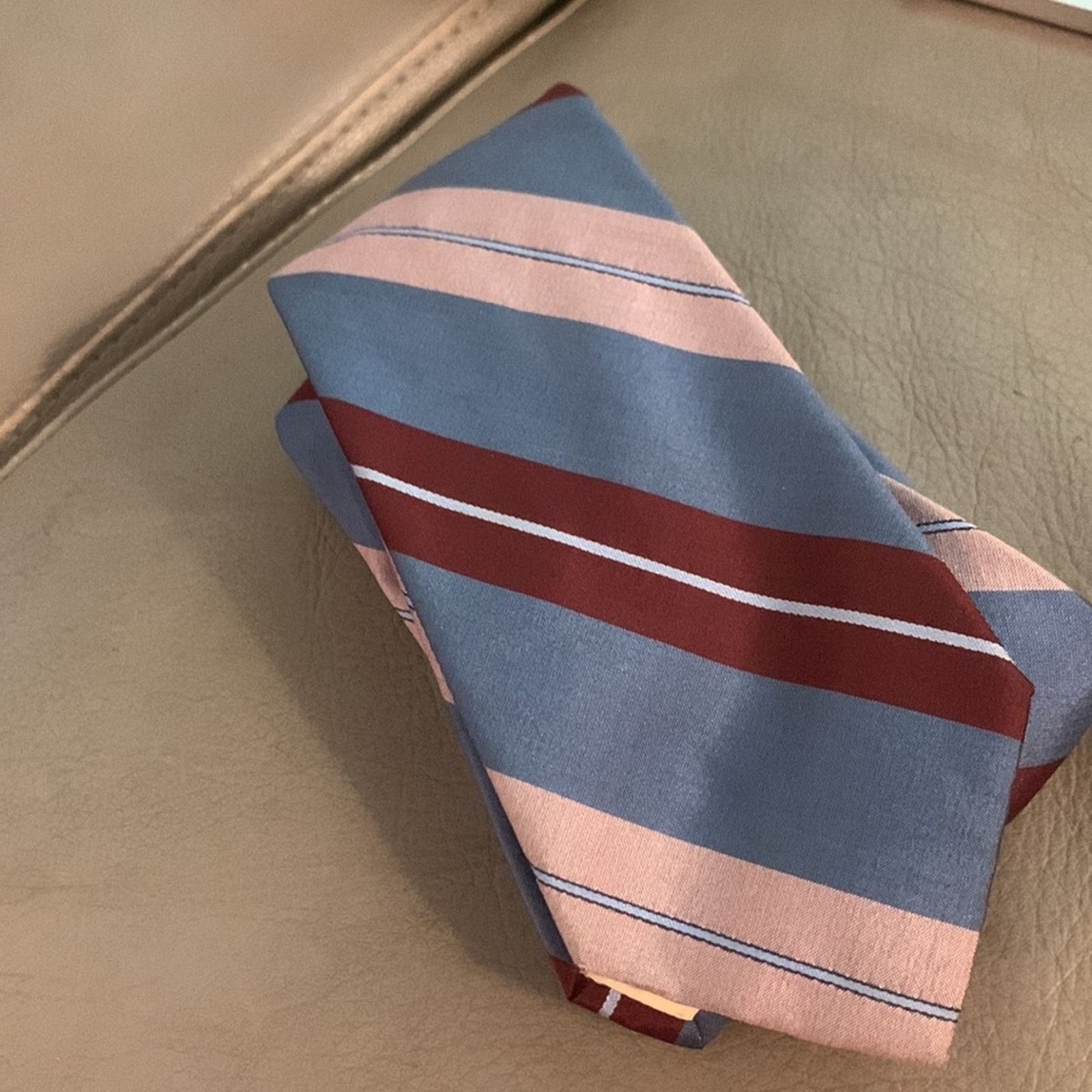 Pierre Cardin Pierre Cardin couture Paris Italian 100% silk necktie Size ONE SIZE - 10 Thumbnail