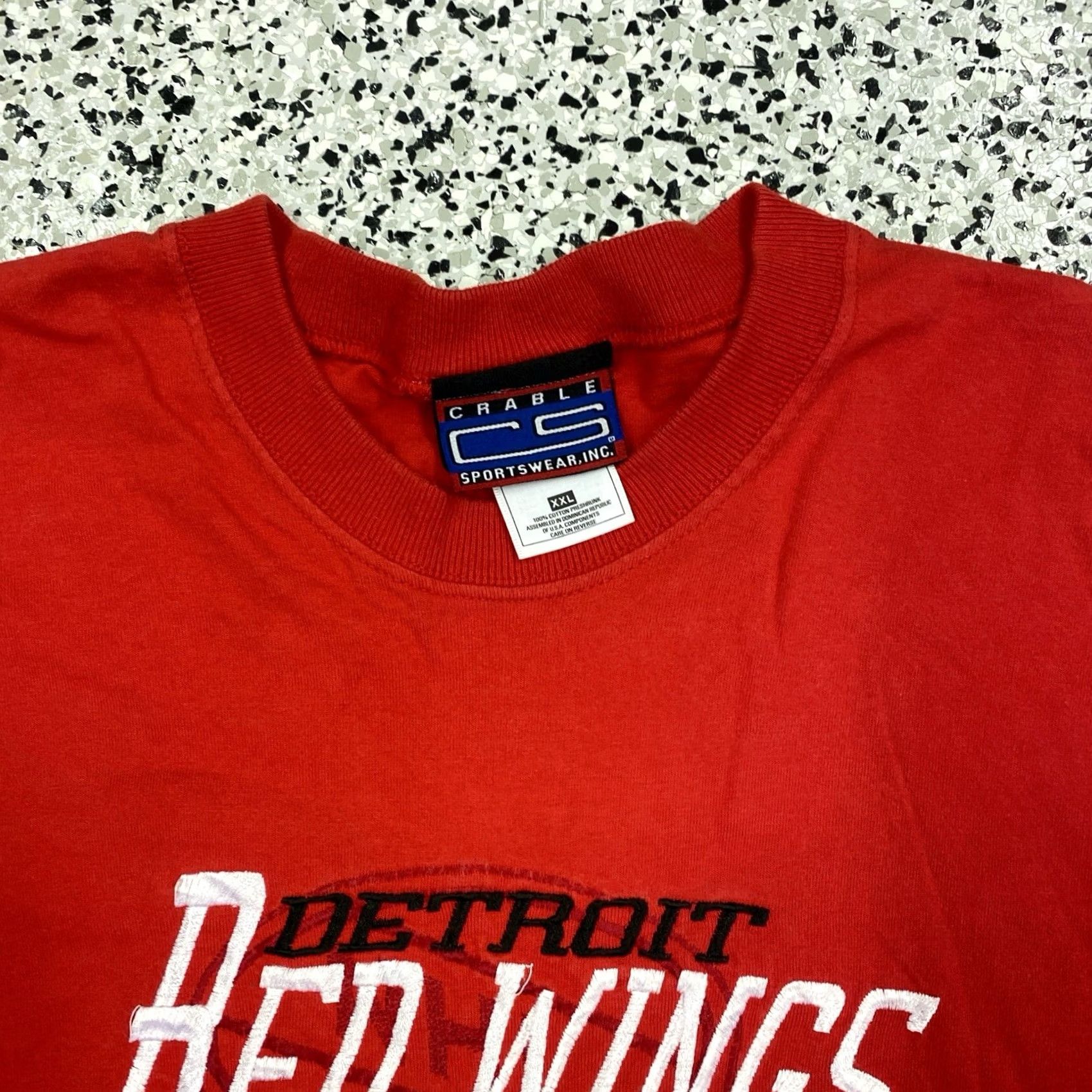 Vintage VINTAGE Detroit Red Wings T-Shirt 1997 Champions Crable Sportswear Size XXL Red Embroidered NHL Men Regular Short Sleeve Crew Neck Cotton Size US XXL / EU 58 / 5 - 2 Thumbnail