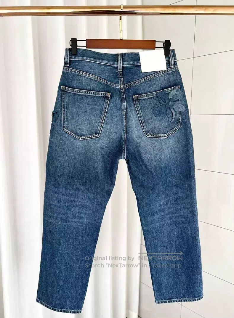 Valentino Valentino Three-dimensional floral jeans Size 25" / US 0 / IT 36 - 2 Thumbnail