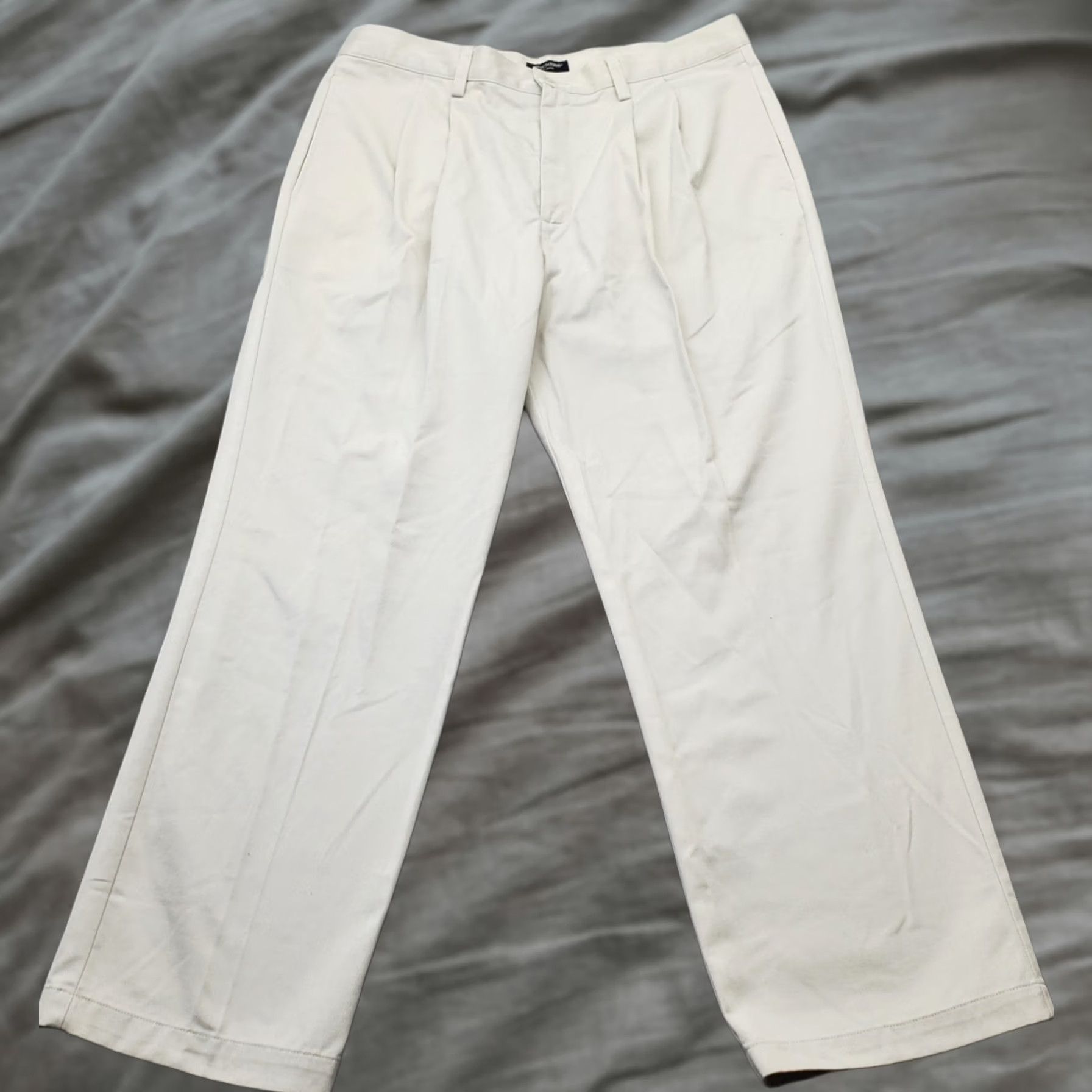 Dockers Dockers Mens Tan Khakis Pleated Chino Pants 36x30 Relaxed Straight Stretch Denim? Size US 36 / EU 52 - 1 Thumbnail