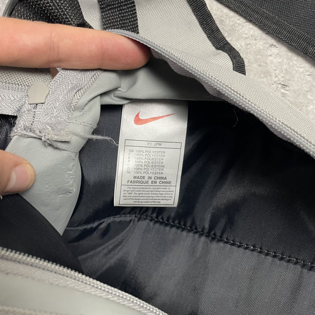 Nike Vintage Sligbag Nike Streetwear Gray Y2K Bag Nike 00s Size ONE SIZE - 12 Thumbnail