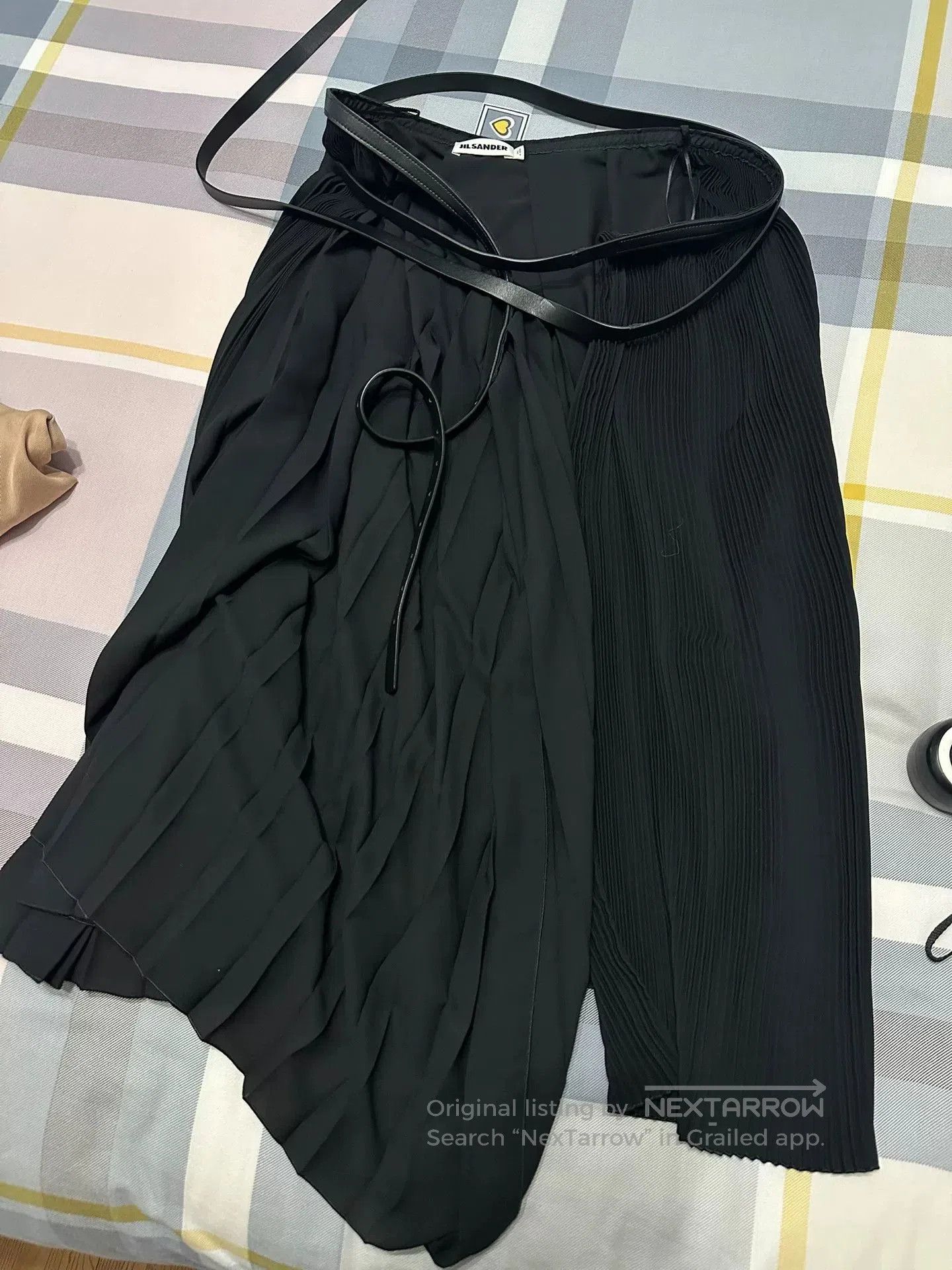 Jil Sander Jil Sander Stylish Pleated Skirt. Size 35" - 1 Thumbnail