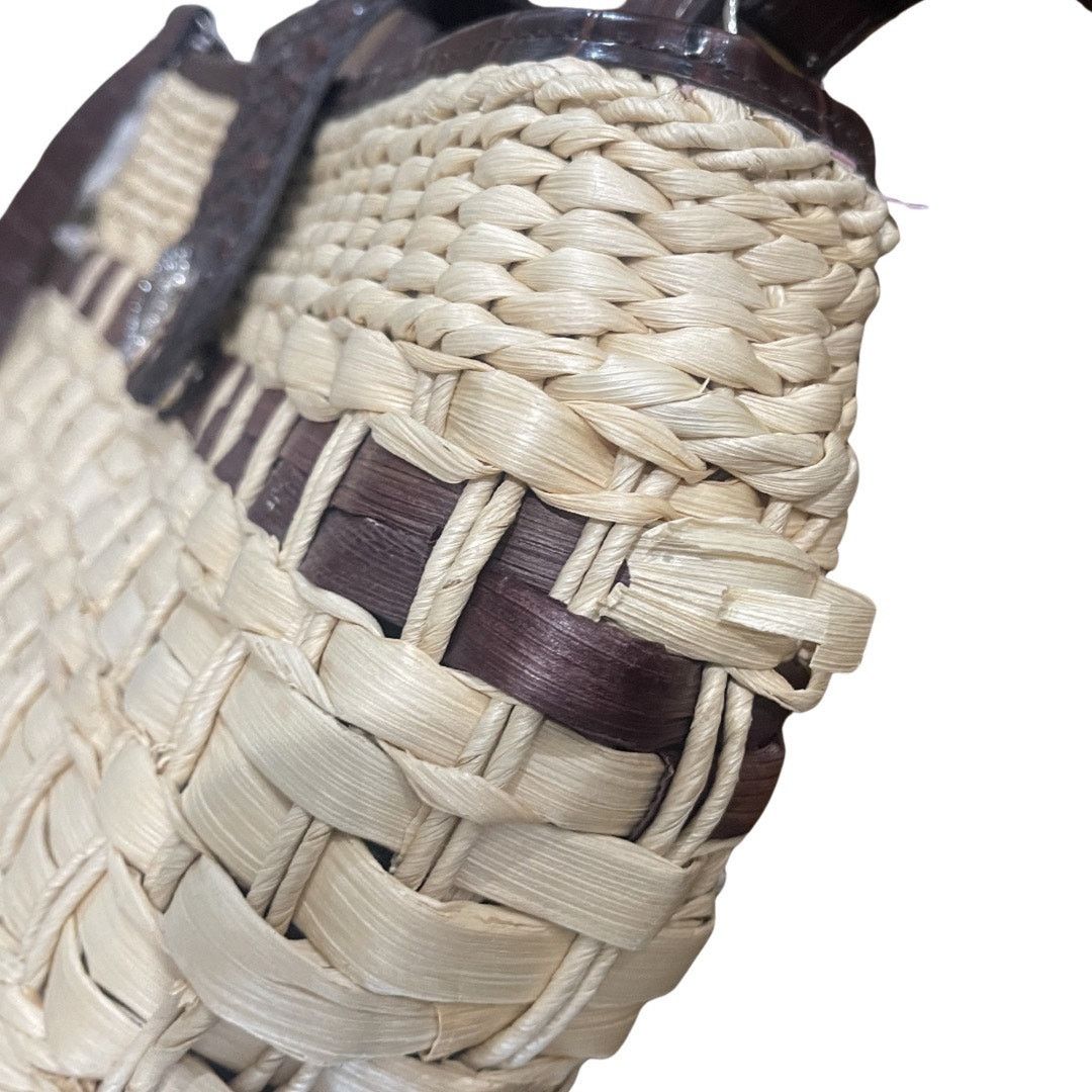 Other Straw Raffia Wicker Two Tone Handbag Silver Heart Detail Size ONE SIZE - 7 Thumbnail