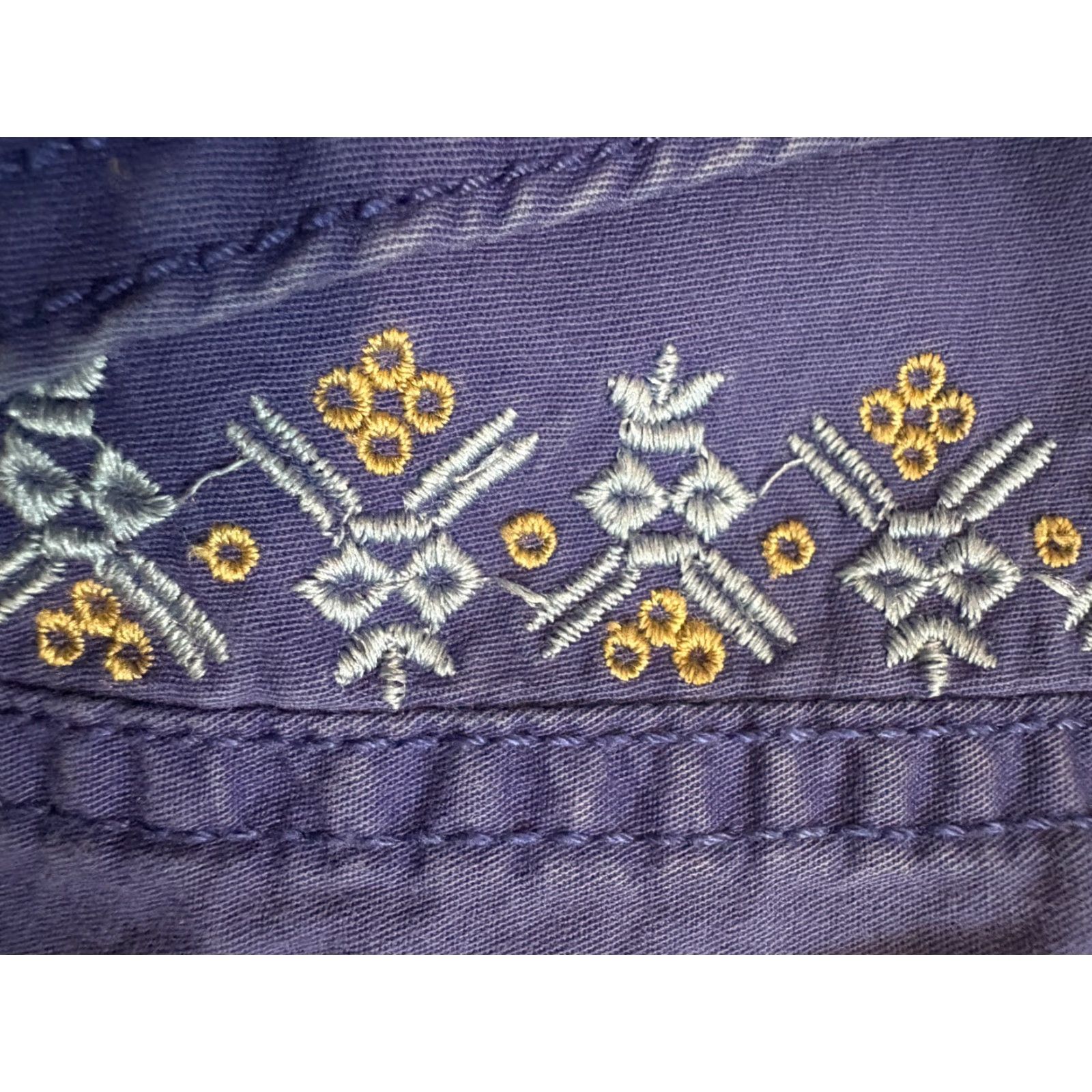 Vintage SONOMA Shorts Womens Size 6 Bermuda Casual Cotton Spandex Embordered Blue Pockets Elastic Waist Front Flat Front Embroidered Size 28" / US 6 / IT 42 - 6 Thumbnail