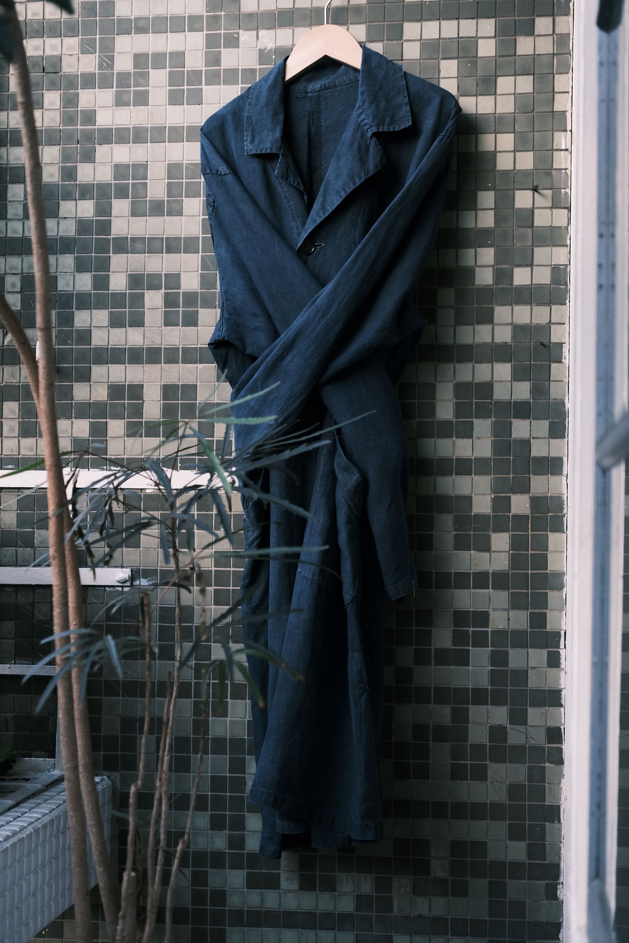 Indigo Early 20th C. "Maquignon" Indigo Linen French Work Coat Size US XL / EU 56 / 4 - 3 Thumbnail
