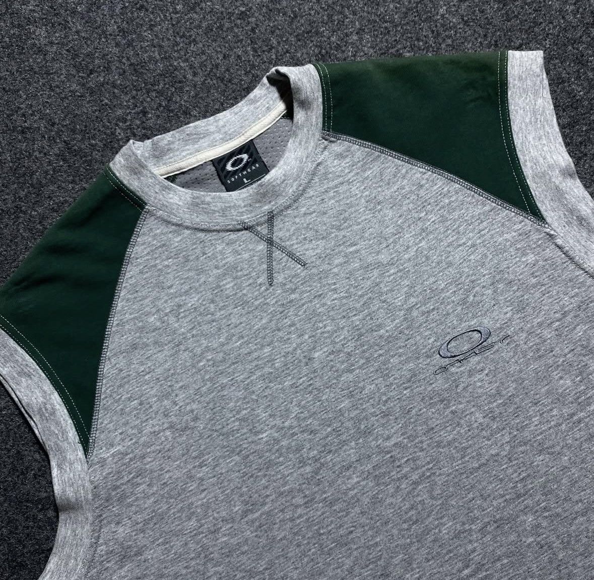 Oakley Oakley 1999 Tank top Size US L / EU 52-54 / 3 - 3 Thumbnail