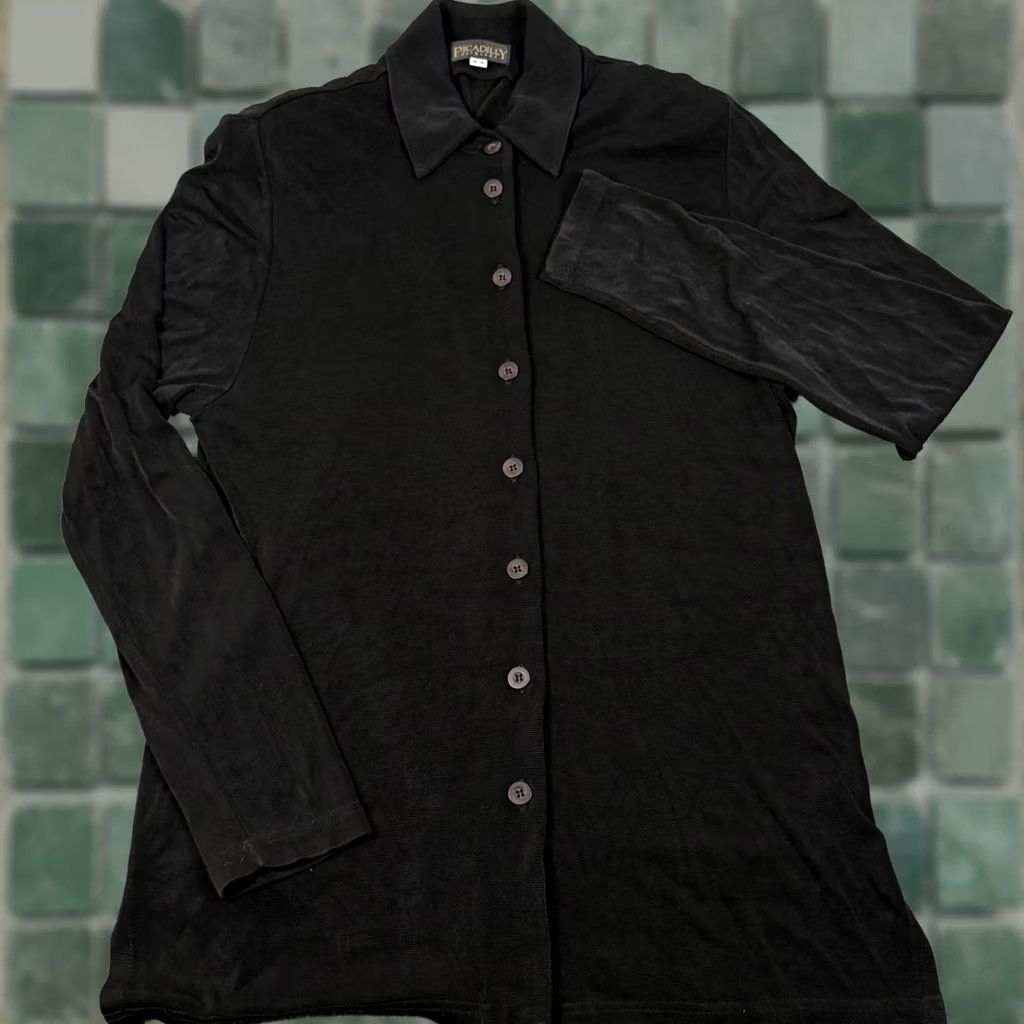 Vintage Womens Medium LS Collared Button Up Shirt Oversized Tunic Workwear Black Solid Size M / US 6-8 / IT 42-44 - 1 Thumbnail