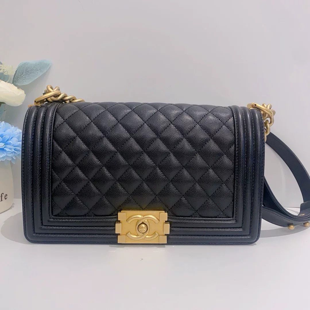 Chanel Pre-loved Bag Very good condition Size ONE SIZE - 1 Thumbnail