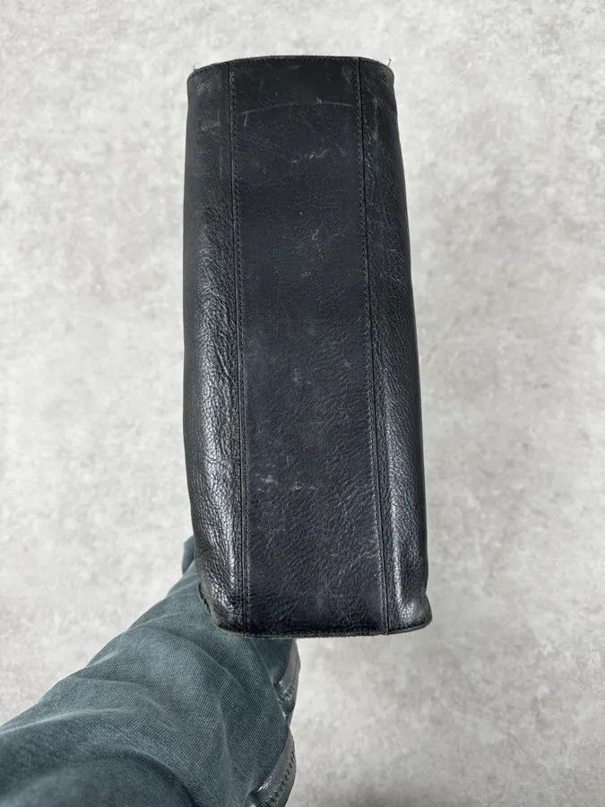 Jean Paul Gaultier 2000s Jean Paul Gaultier Black Handle Leather Bag Size ONE SIZE - 9 Thumbnail