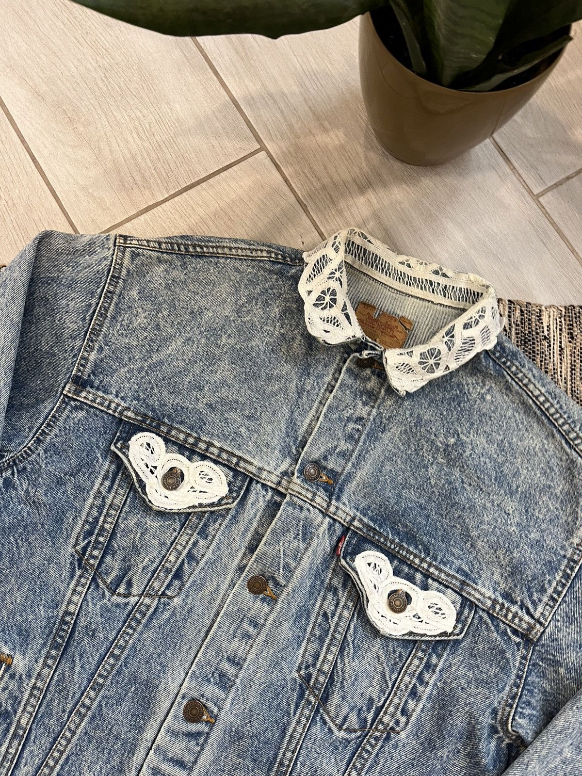 Handmade × Levi's × Vintage Vintage Levis Denim Jacket hand made distressed 90s Size XL / US 12-14 / IT 48-50 - 3 Thumbnail