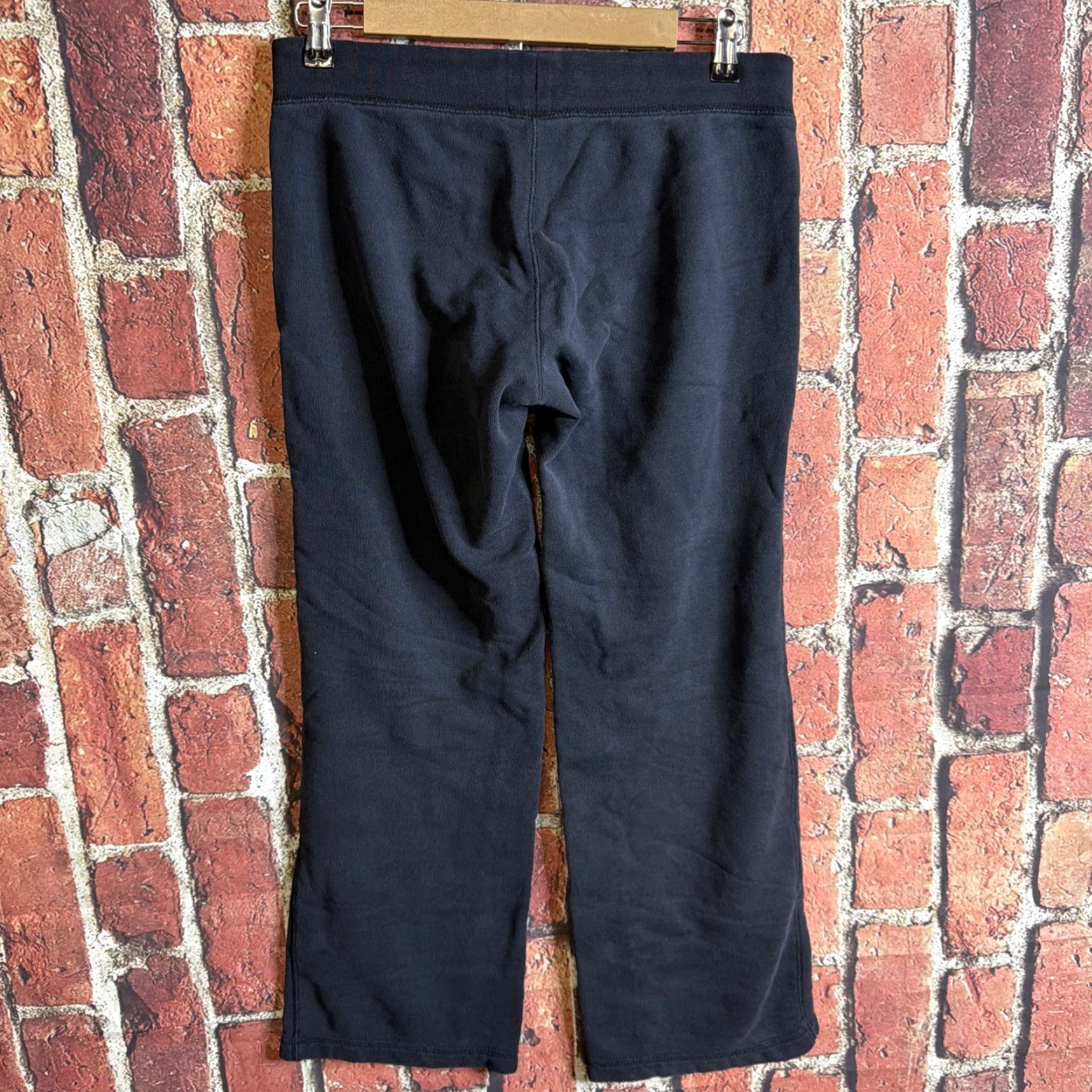 Nike VINTAGE Nike Sweatpants Women S Black Gym Training 90s Swoosh Activewear Pants Womens Shoes? Size 28" / US 6 / IT 42 - 4 Thumbnail