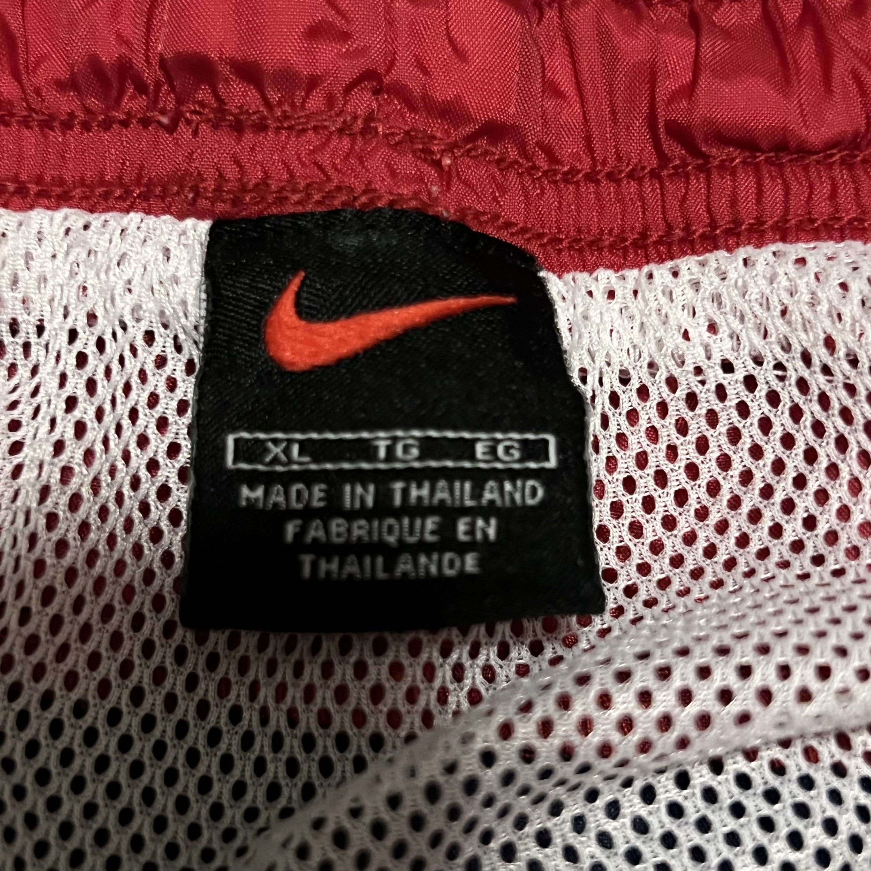 Nike × Vintage Vintage 90s Nike Mesh Lined Swim Trunks Size XL Spellout Size US 36 / EU 52 - 5 Thumbnail