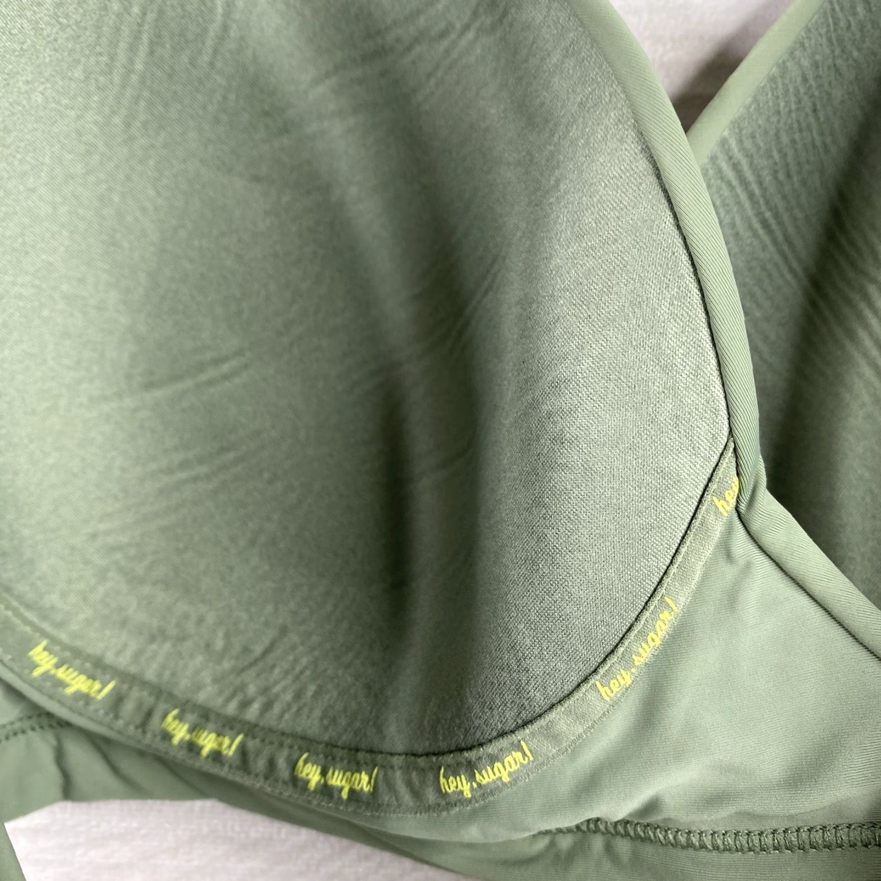 Vintage Kindly XXL Green Wireless Cross Over Hybrid Sea Spray Bra - T-Shirt Style, Convertible, Adjustable Strap, White? Size ONE SIZE - 6 Thumbnail
