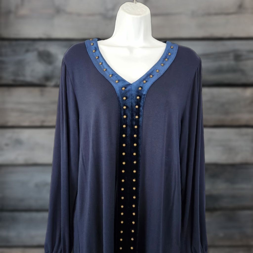 Soft Surroundings Soft Surroundings Womens Top L Blue Long Sleeve Embellished Velvet Trim Shirt Blouse Tunic Adult Womens Size L / US 10 / IT 46 - 1 Thumbnail