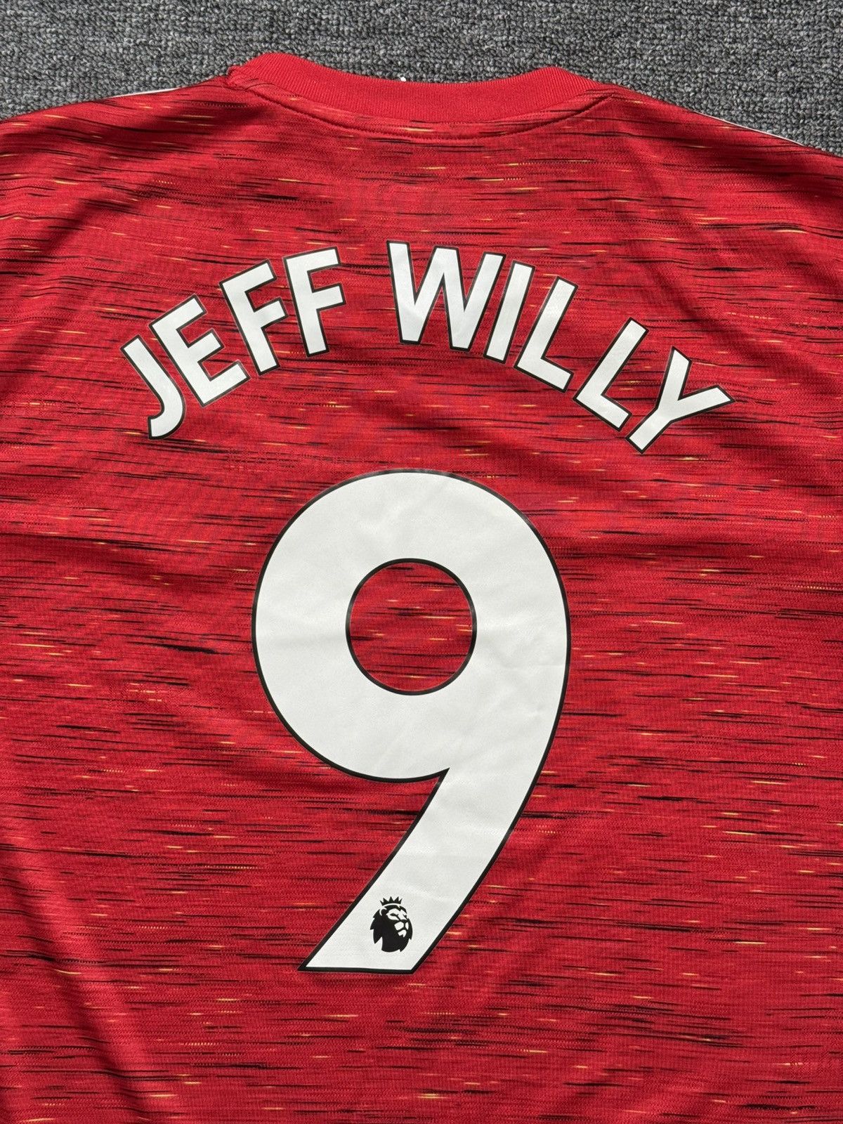 Adidas Adidas Manchester United 2020/21 Home Jersey NWT Jeff Willy Size US L / EU 52-54 / 3 - 11 Thumbnail