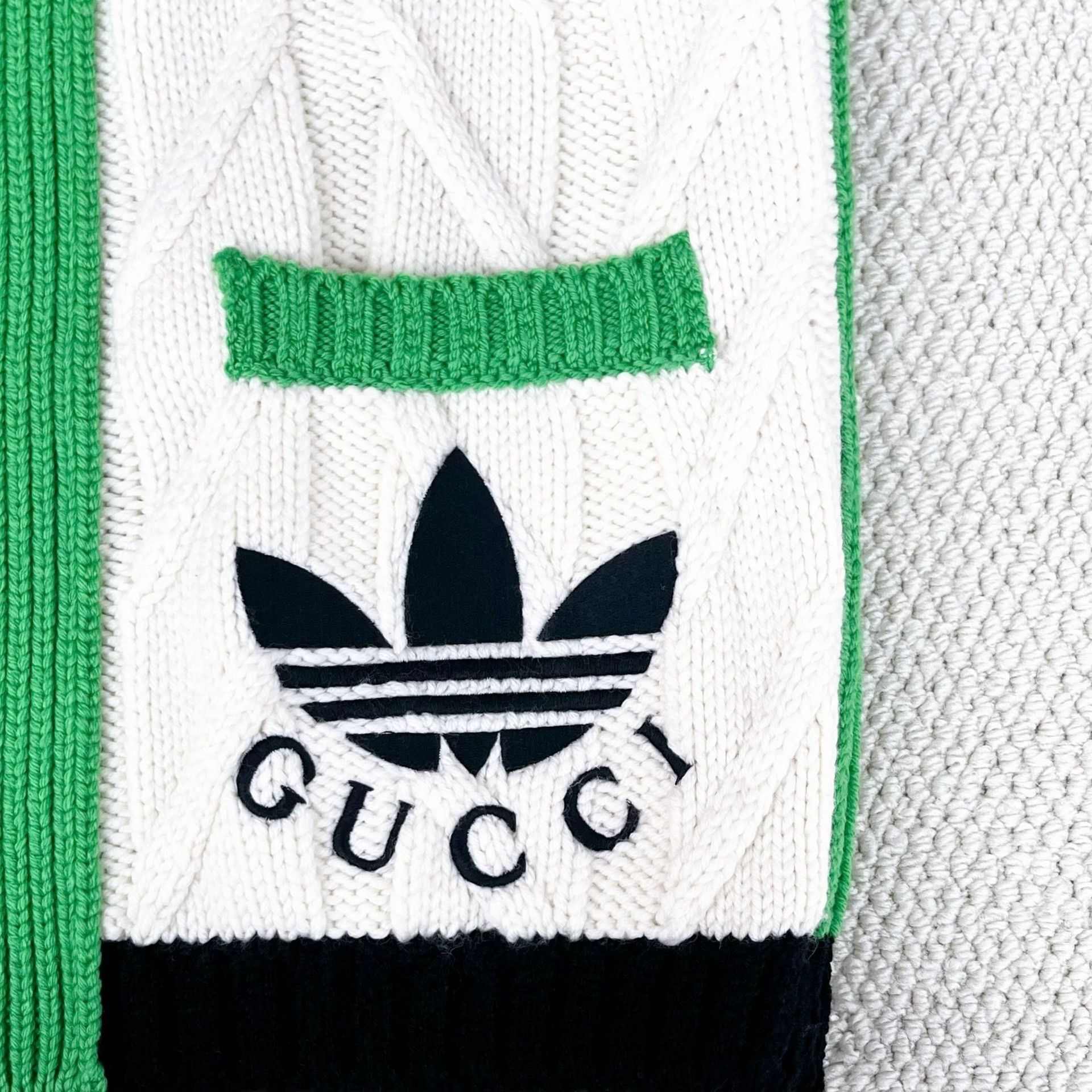 Gucci Gucci x Adidas Logo Knit Cardigan Size US S / EU 44-46 / 1 - 6 Thumbnail
