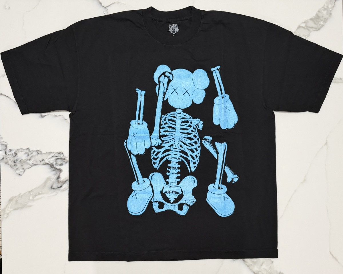 Kaws x Clipse Let God Sort Them Out Shirt Sz XL NEW