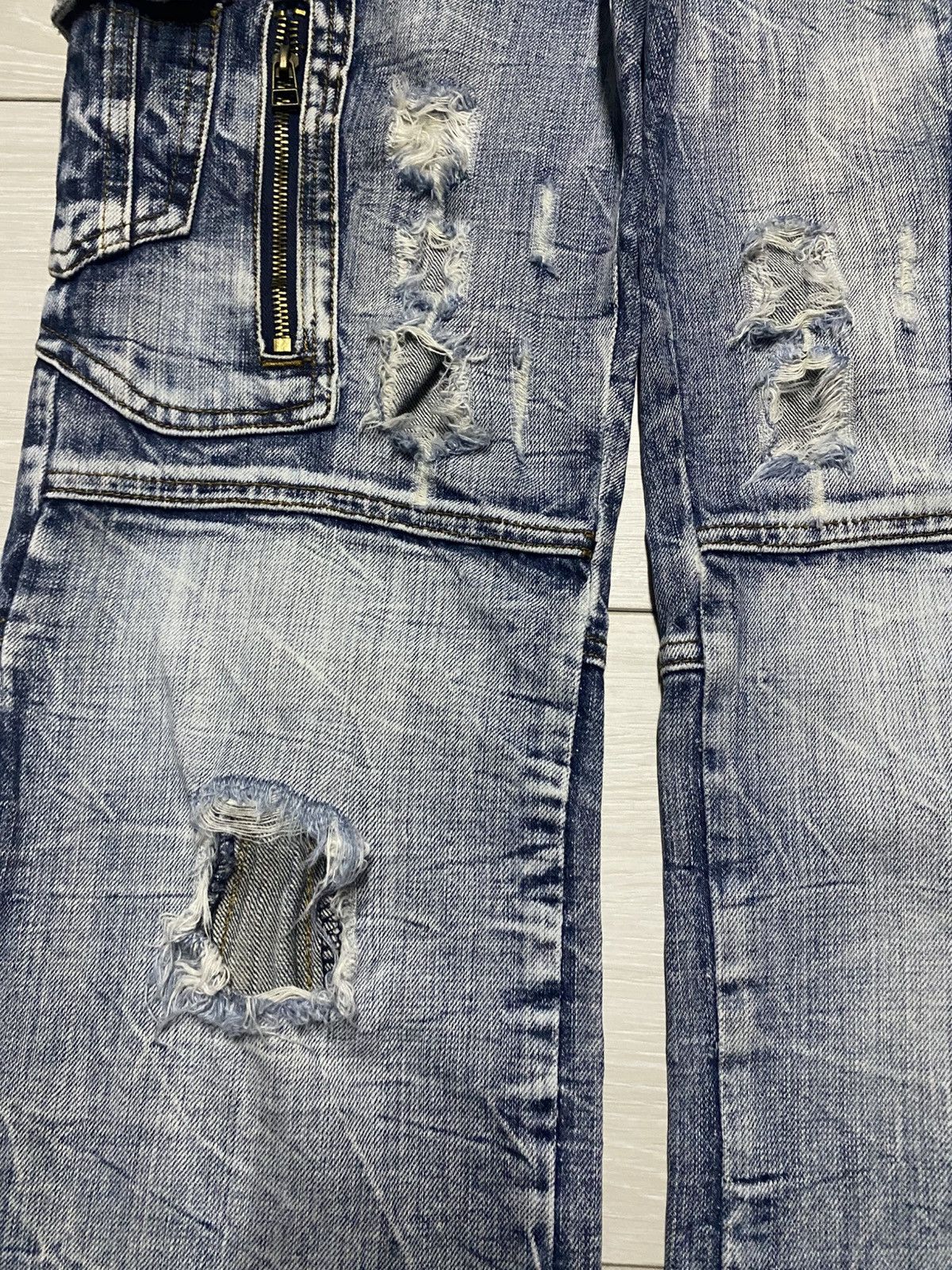 semanticdesign SemanticDesign Tactical Distressed Multipocket Flare Jeans Size US 32 / EU 48 - 9 Thumbnail