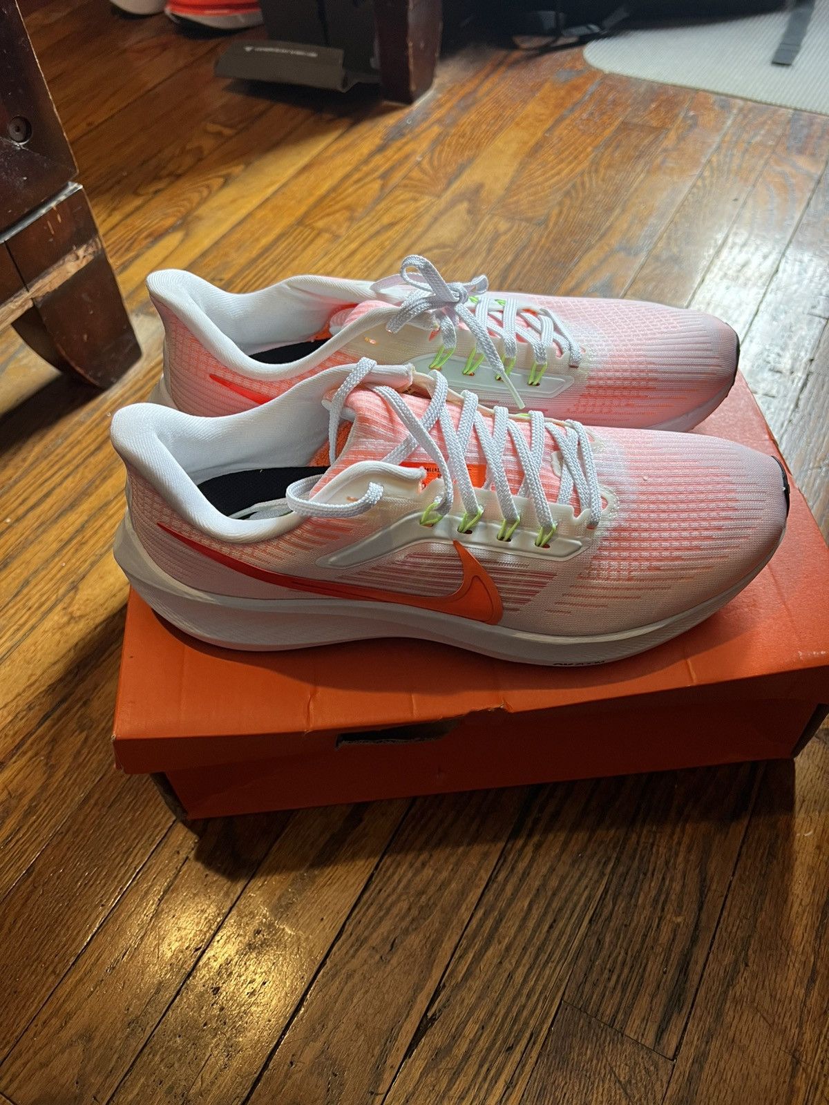 Nike Nike Pegasus 39 Size US 11.5 / EU 44-45 - 1 Thumbnail