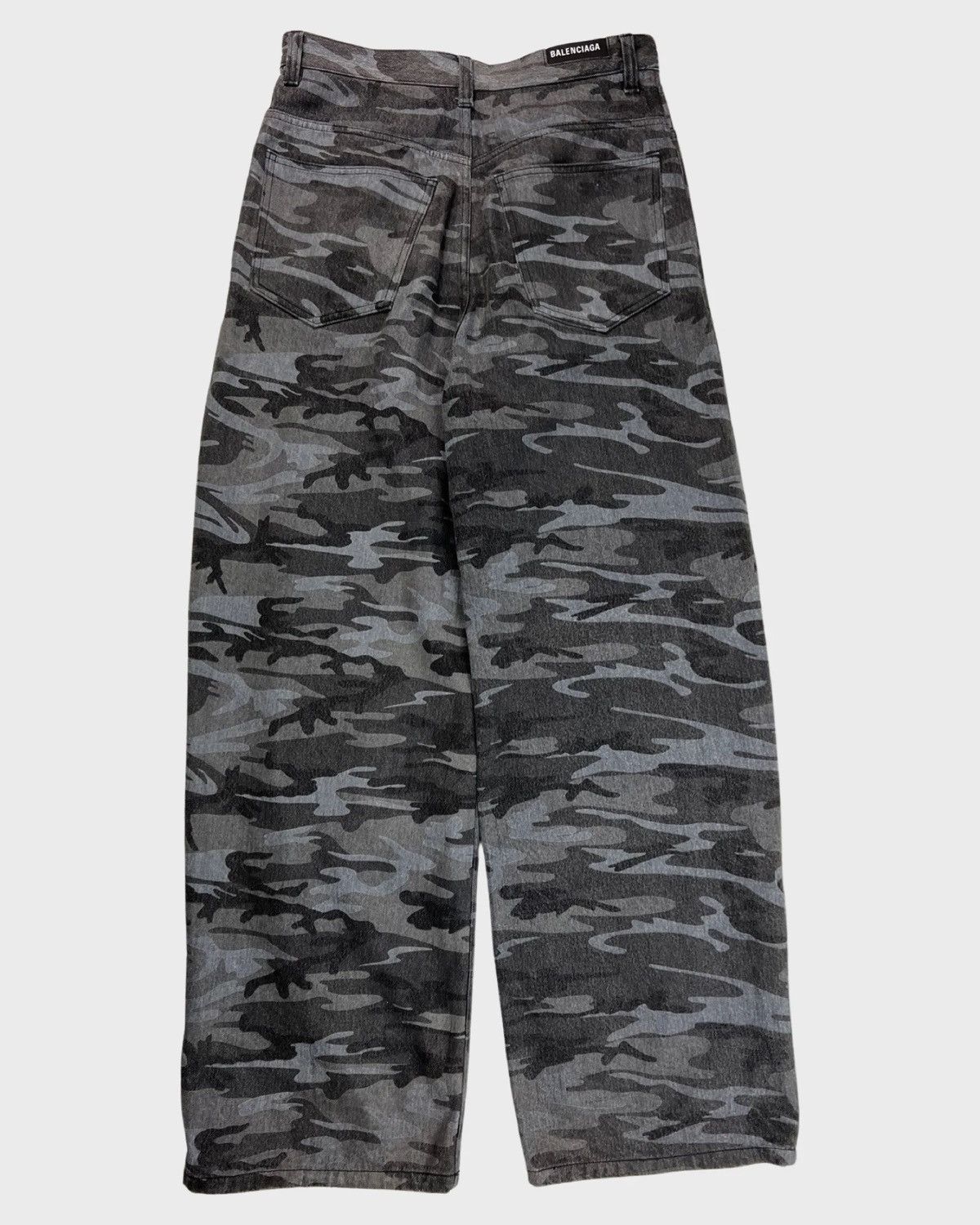 Balenciaga BALENCIAGA BAGGY CAMO JEANS SZ:W31 Size US 31 - 2 Thumbnail