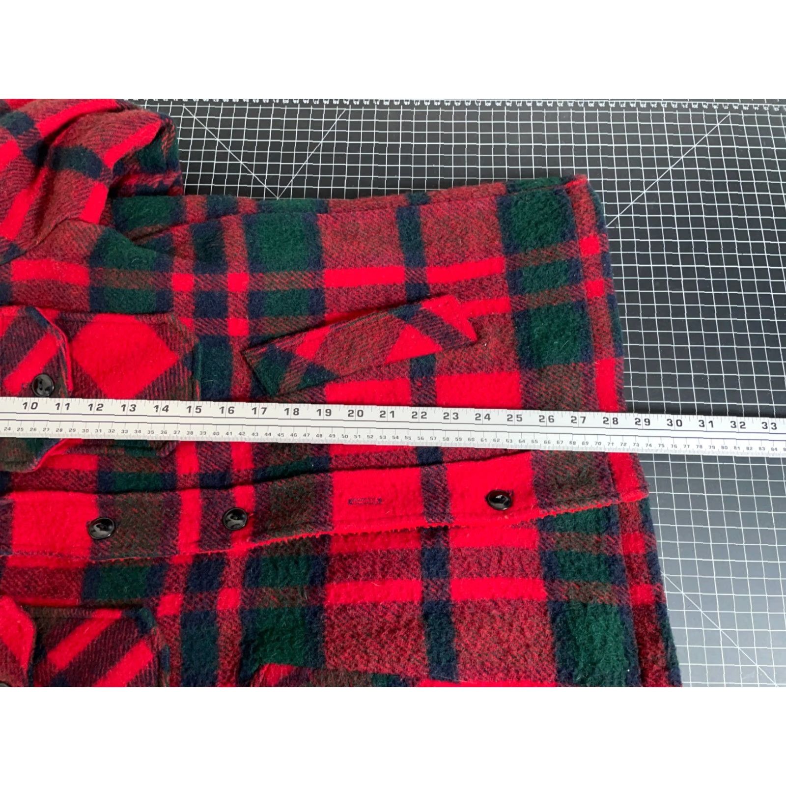 Vintage VINTAGE Congress Sportswear Maine Guide Wool Jacket Mens Medium Red Green Plaid Deep Pile Lining Size US M / EU 48-50 / 2 - 7 Thumbnail