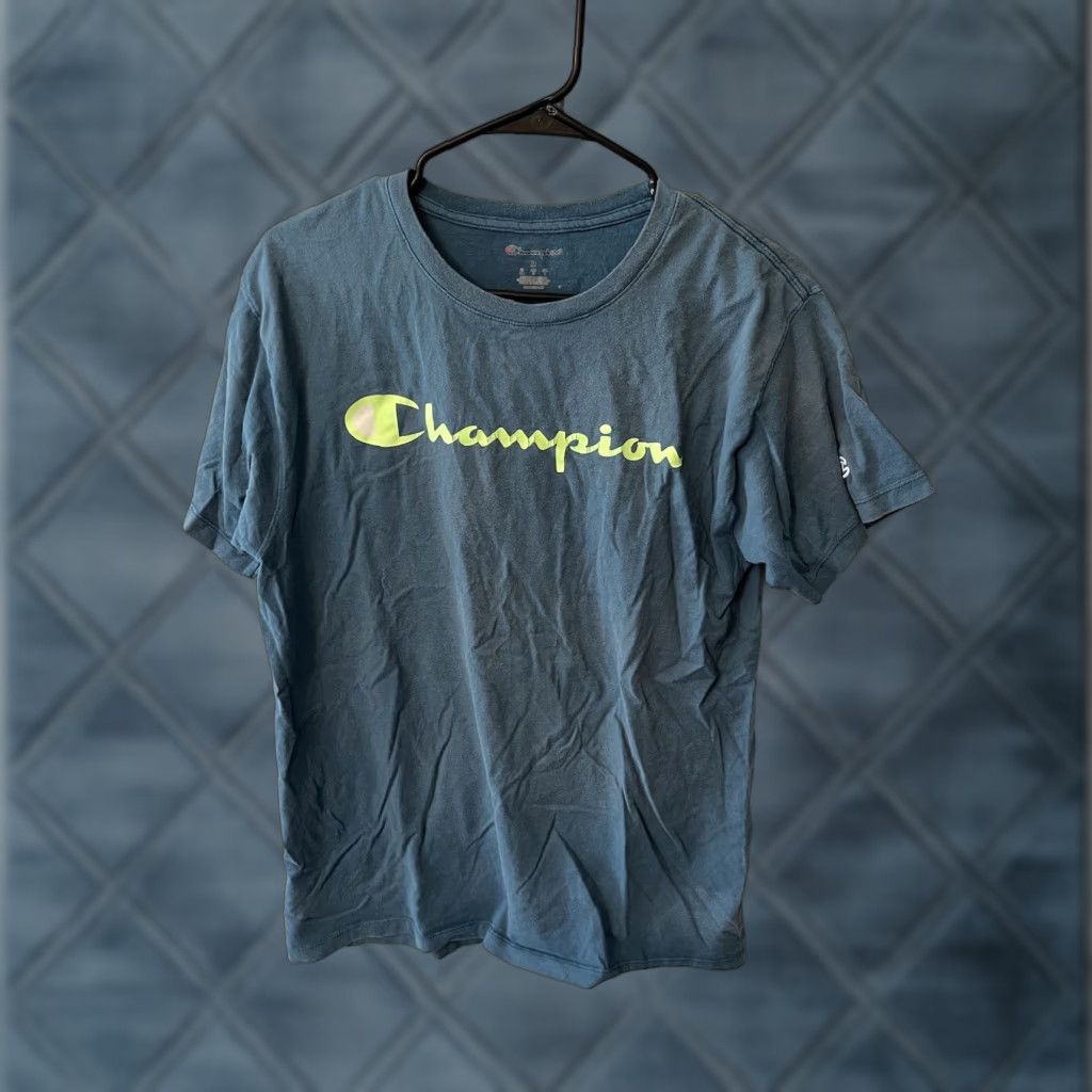 Champion VINTAGE Champion T-Shirt Men M Blue Logo Crew Neck Short Sleeve 90s Mens Medium Cotton Embroidered Logo Shirt Size US M / EU 48-50 / 2 - 1 Thumbnail