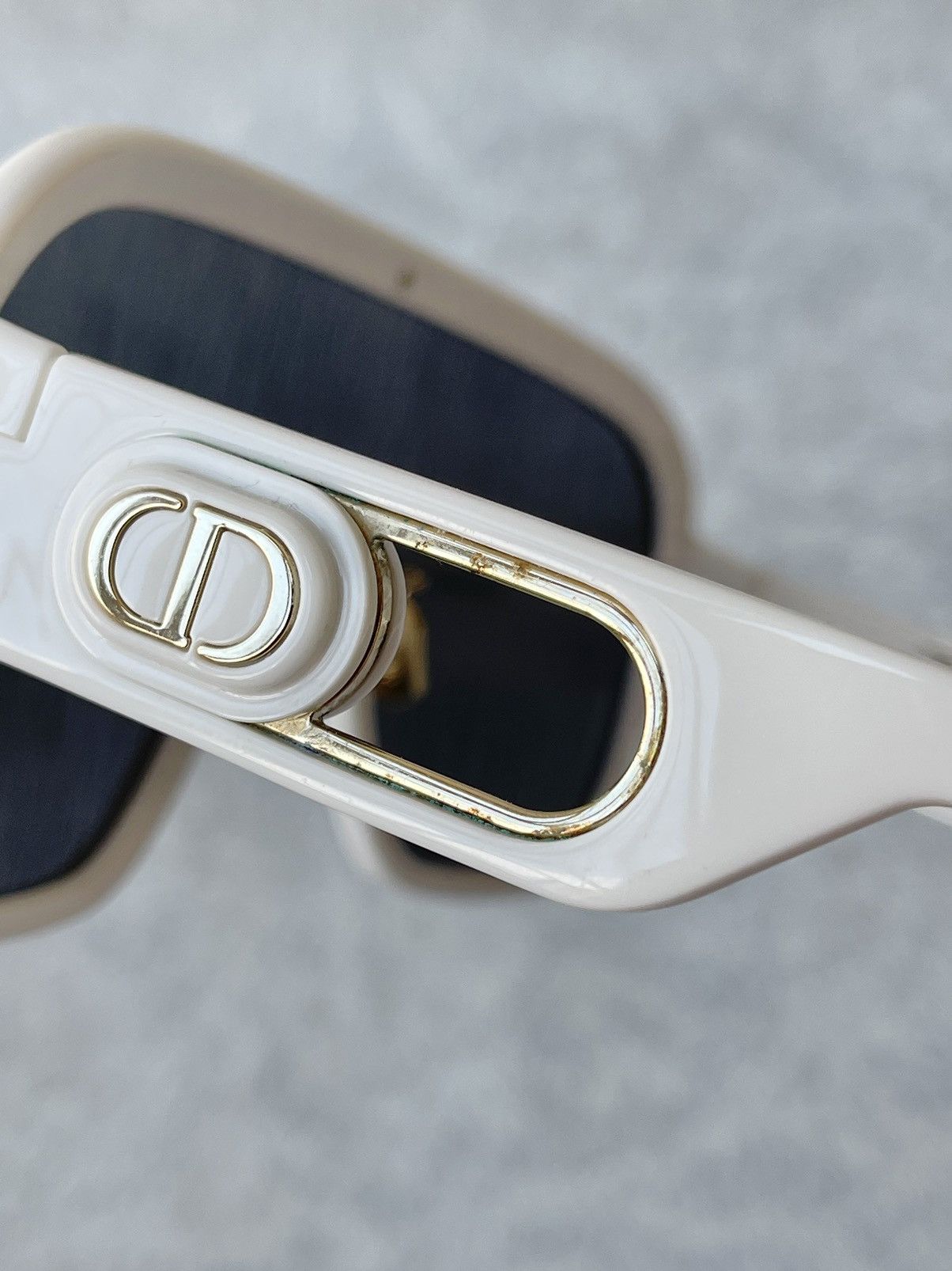 Dior Dior DiorBobbySport M1U Shield Sunglasses White Size ONE SIZE - 7 Thumbnail
