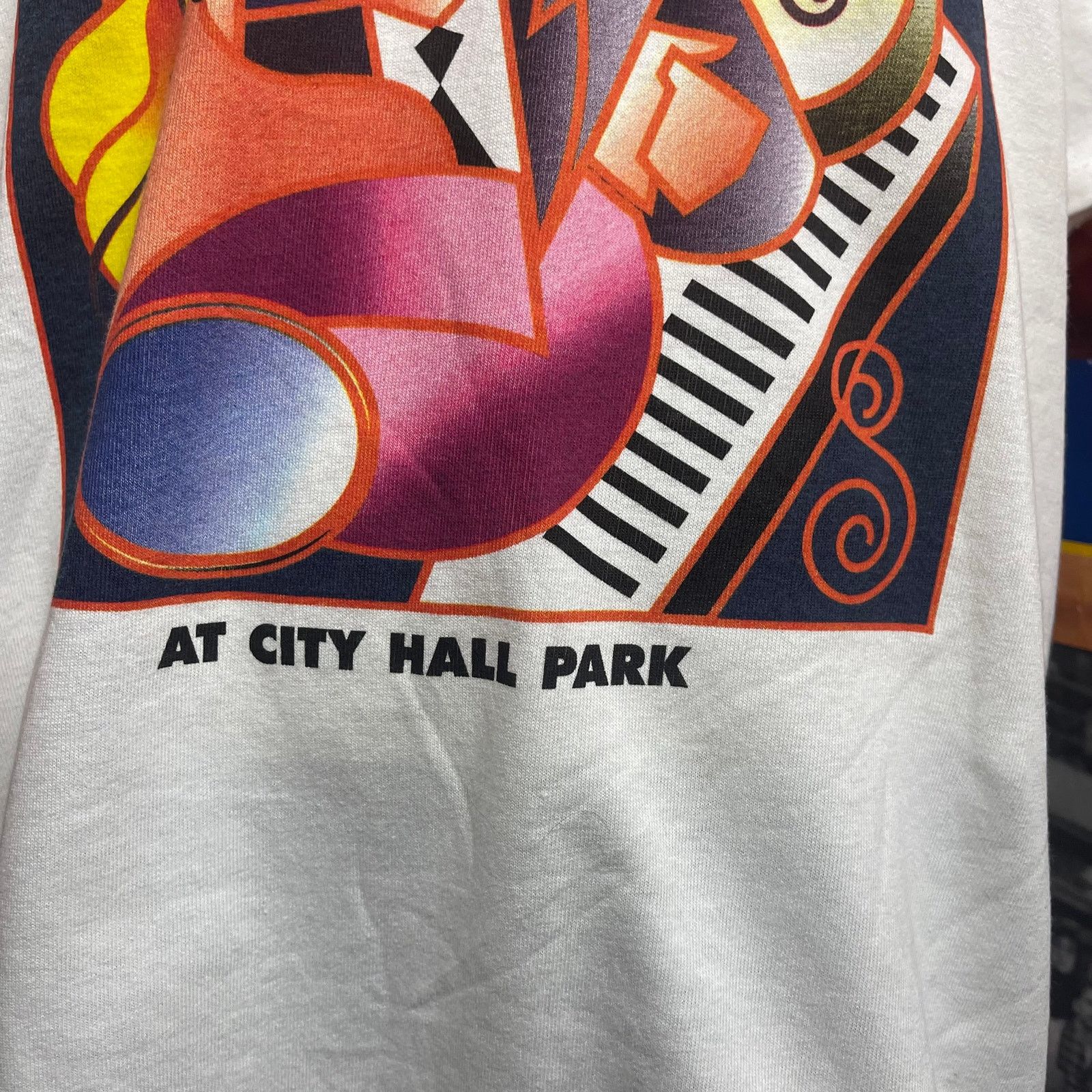 Vintage Vintage 1998 J & R Downtown Jazz Fest At City Hall Park Tee Size US L / EU 52-54 / 3 - 3 Thumbnail