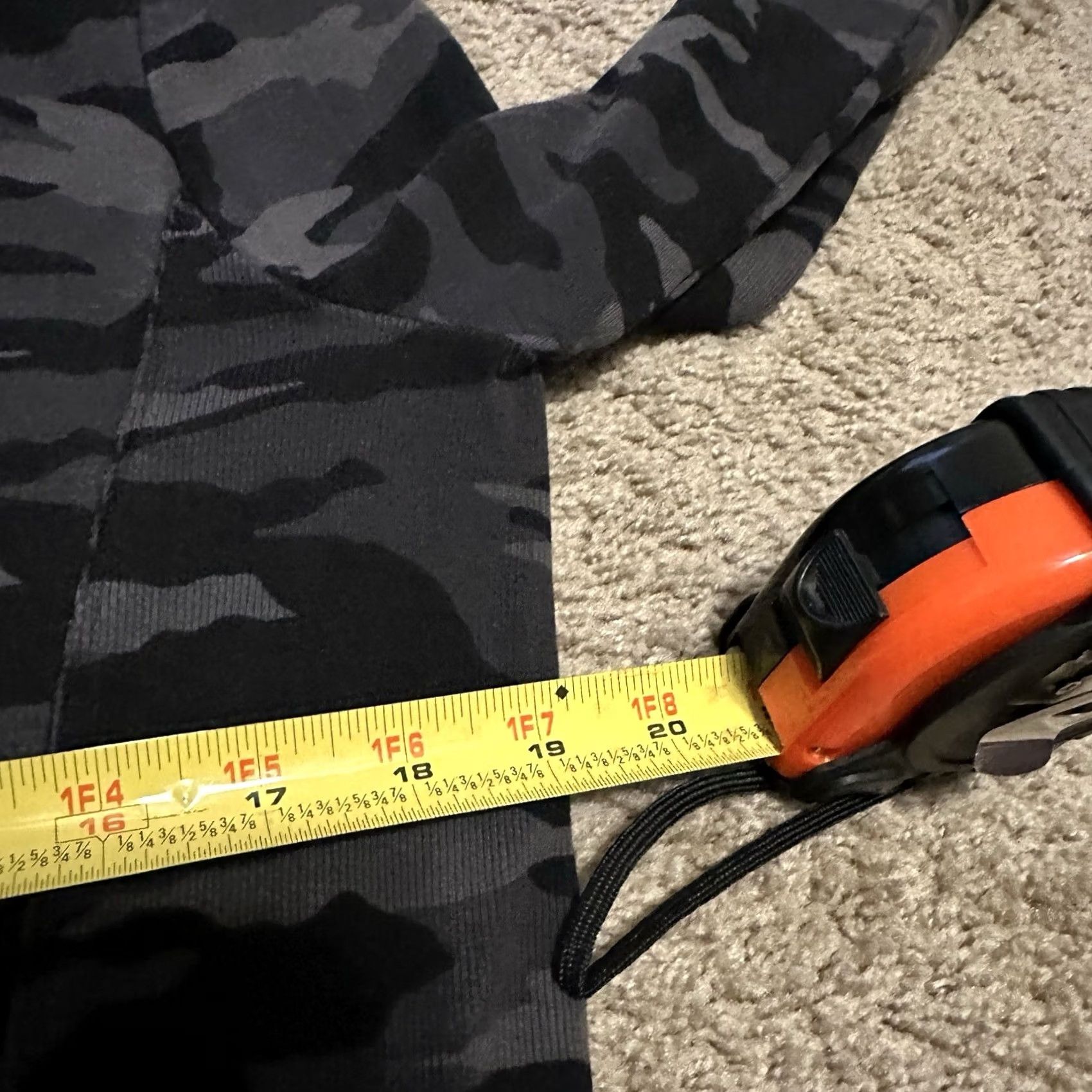 Athleta Athleta Sweatshirt Womens Medium Pullover Performance Athleisure Gym Camo Size M / US 6-8 / IT 42-44 - 4 Thumbnail