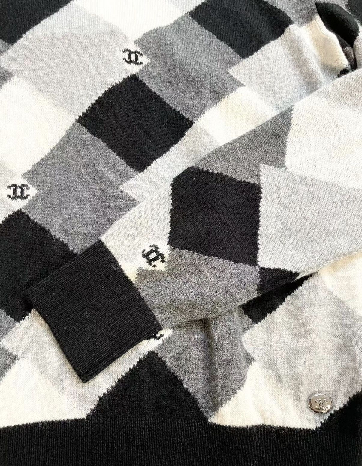 Chanel CHANEl Argyle Wool Sweater Pullover Knit Top J33 Size XS / US 0-2 / IT 36-38 - 7 Thumbnail