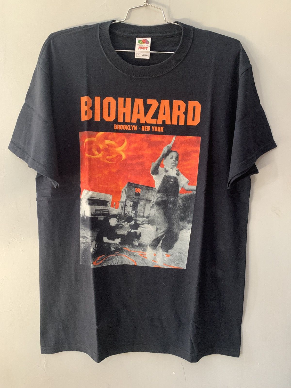 Gant × Rock T Shirt × Vintage Vintage 2004 Biohazard Urban 