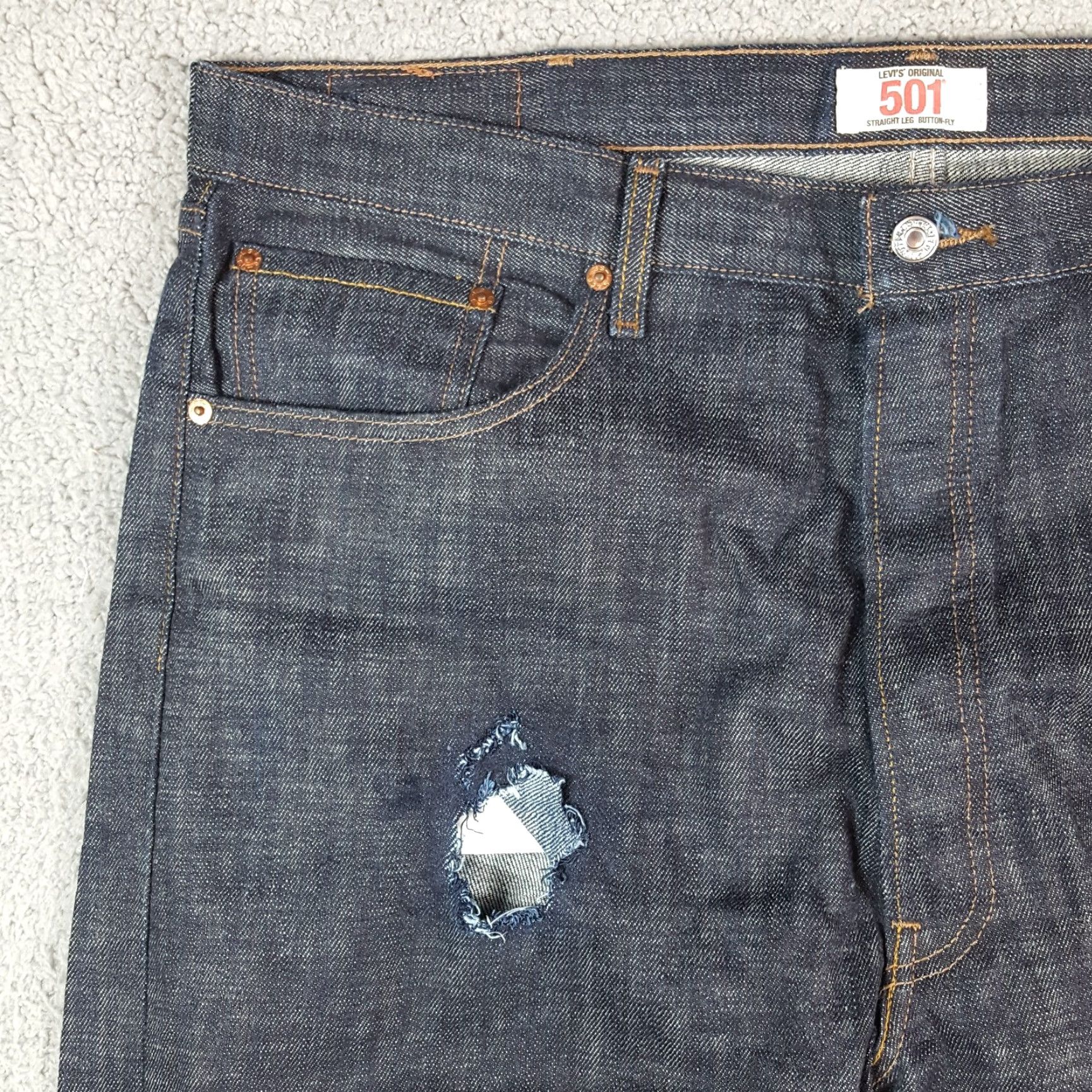 Levi's VINTAGE Levi's 501 Regular Fit Cowboy Dark Wash Button Fly 40x30 Denim Blue Jeans Jeans Men Blue Cotton 5-Pocket 90s Western Workwear Size US 40 / EU 56 - 3 Thumbnail