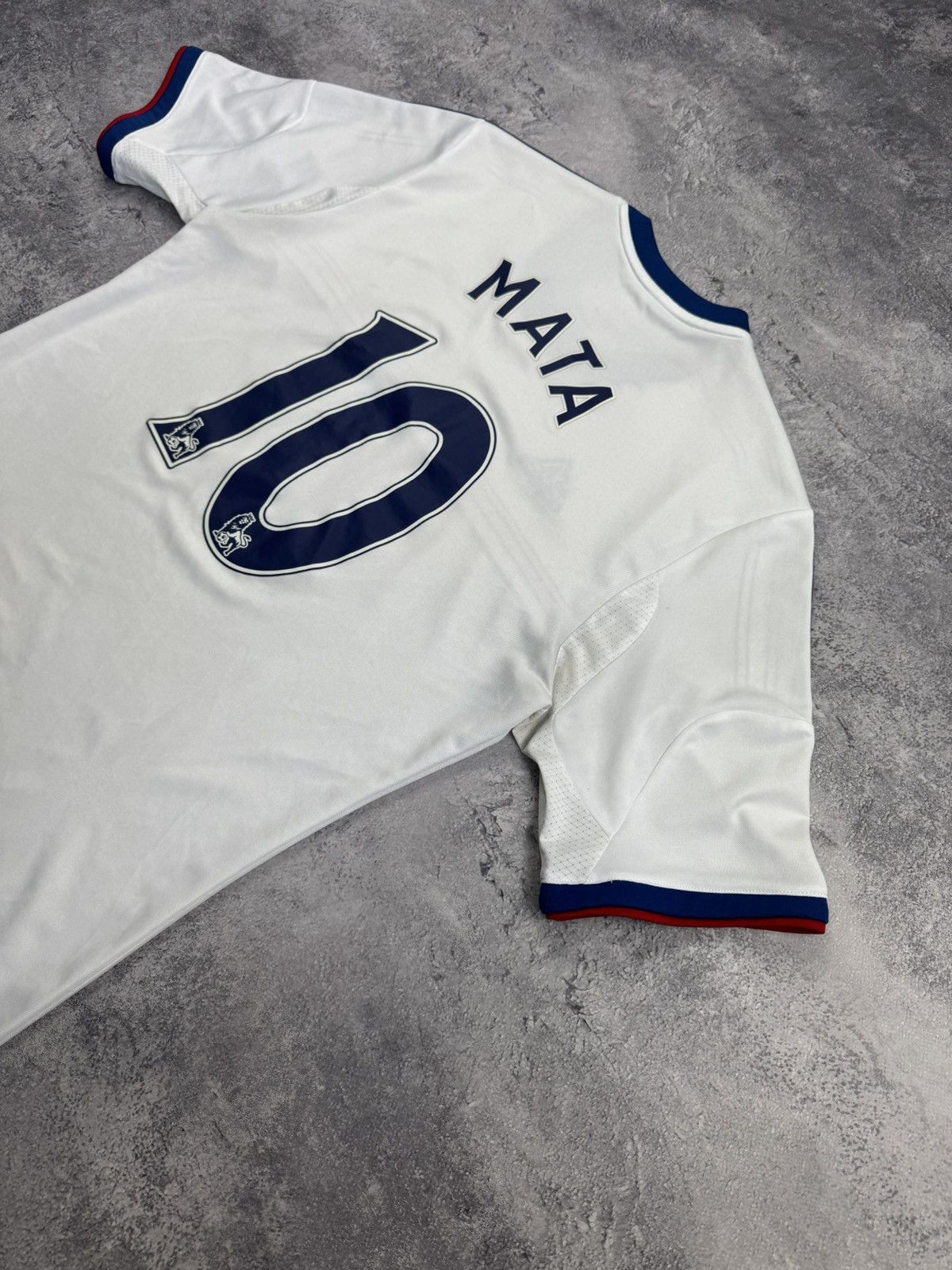 Adidas Chelsea 2013-14 Jersey #10 MATA Adidas Football Shirt Size M Size US M / EU 48-50 / 2 - 12 Thumbnail