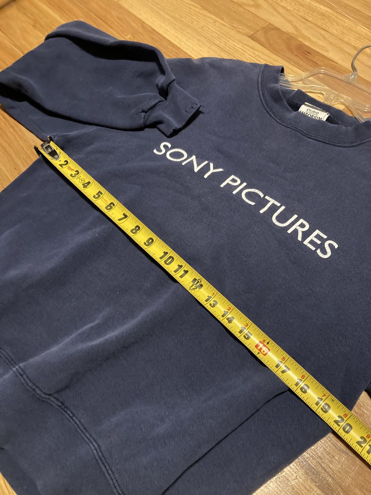 Vintage Sony pictures vintage sweatshirt jerzees tag 90s size medium Size US M / EU 48-50 / 2 - 6 Thumbnail