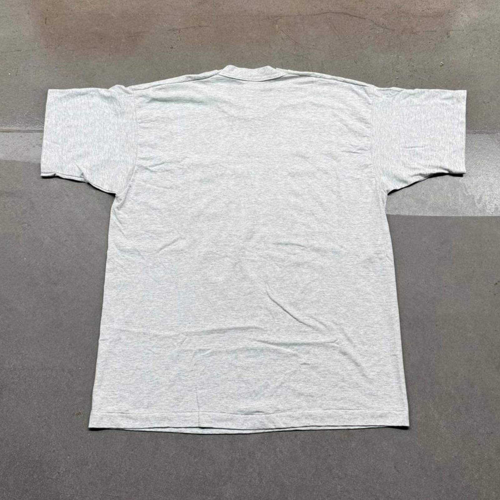 Other Vintage 90s BVD Gray Single Stitch Pocket T-shirt USA XL Size US XL / EU 56 / 4 - 2 Thumbnail