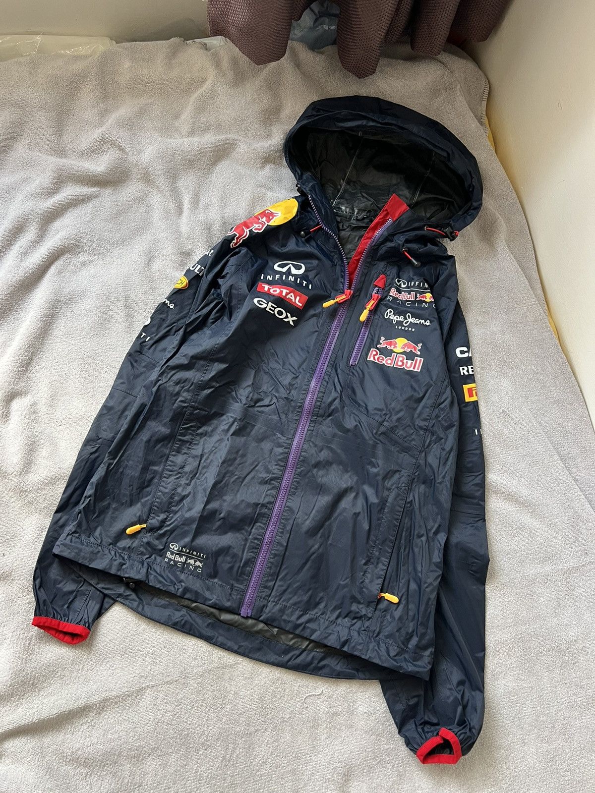 Pepe Jeans × Red Bull Pepe Jeans vintage red bull track jacket geox racing moto Size US S / EU 44-46 / 1 - 1 Thumbnail