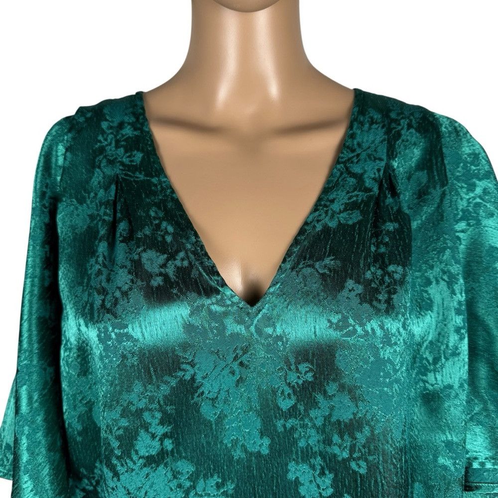 Free People Free People Cold Shoulders Long Sleeve Satin Floral Emerald Size S / US 4 / IT 40 - 2 Thumbnail