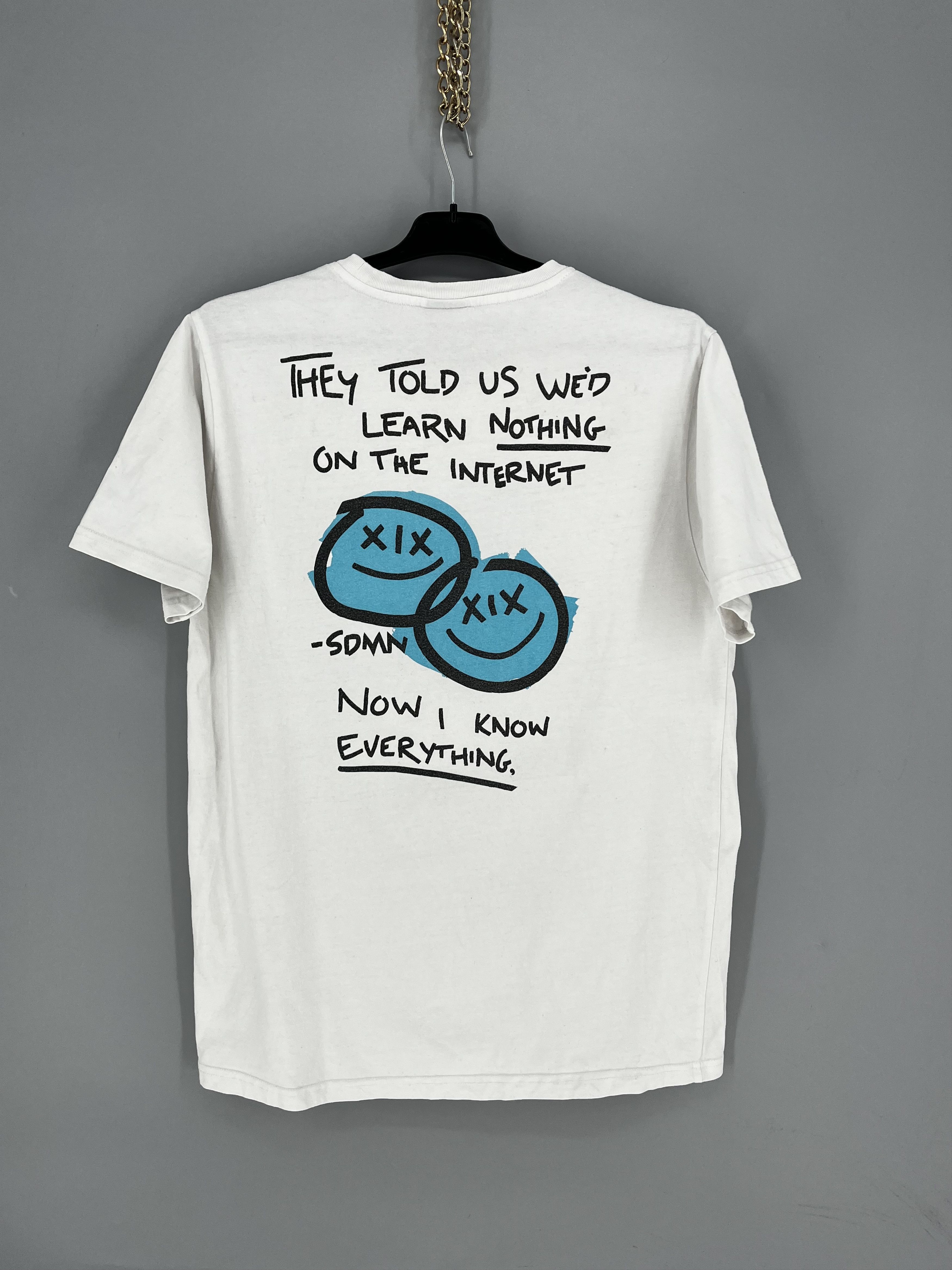 Vintage Graphic Tee Learn Nothing Internet Quote Shirt Size US L / EU 52-54 / 3 - 1 Thumbnail