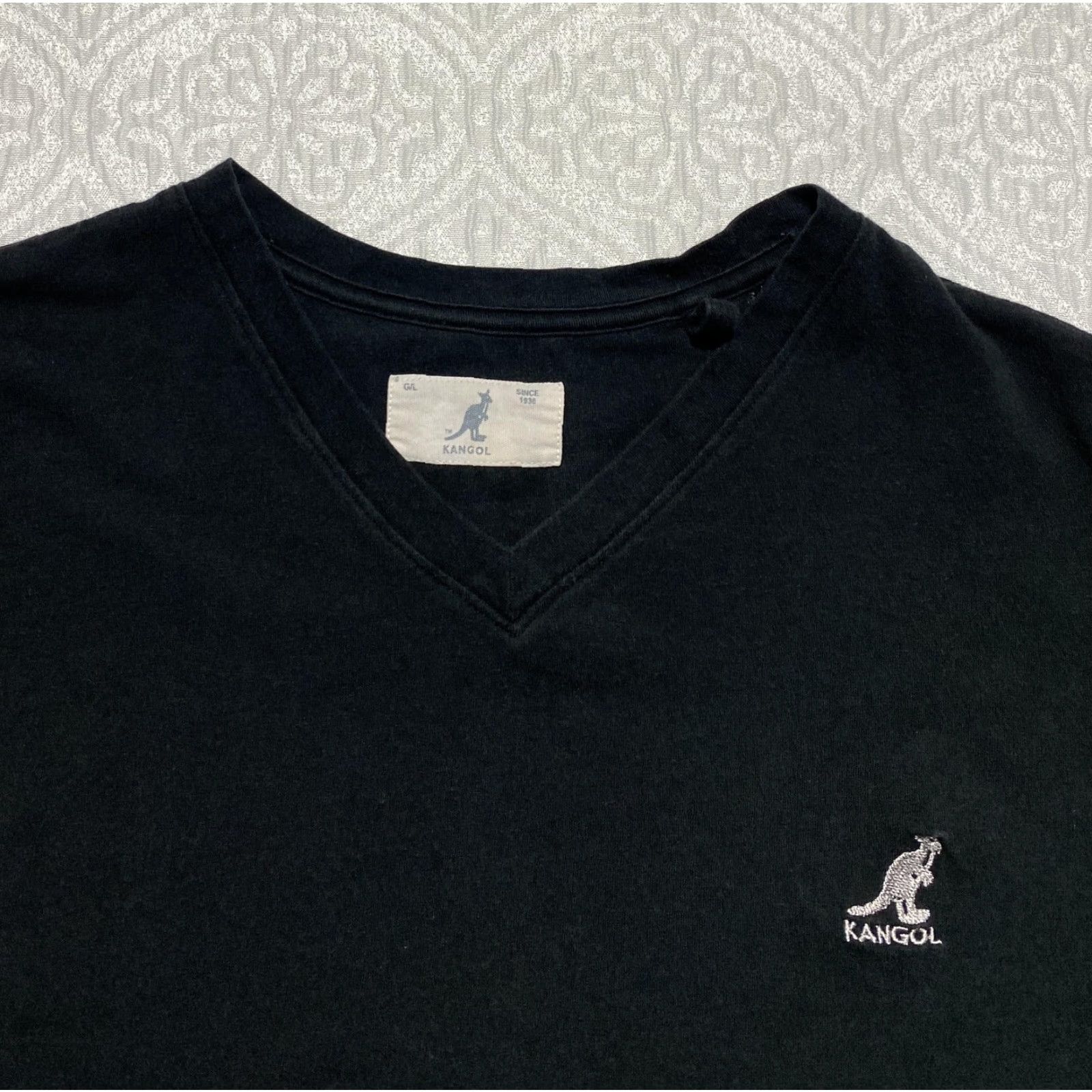 Kangol Kangol Shirt Mens Large Black V Neck Short Sleeve Logo Stretch Cotton Tee Size US L / EU 52-54 / 3 - 2 Thumbnail