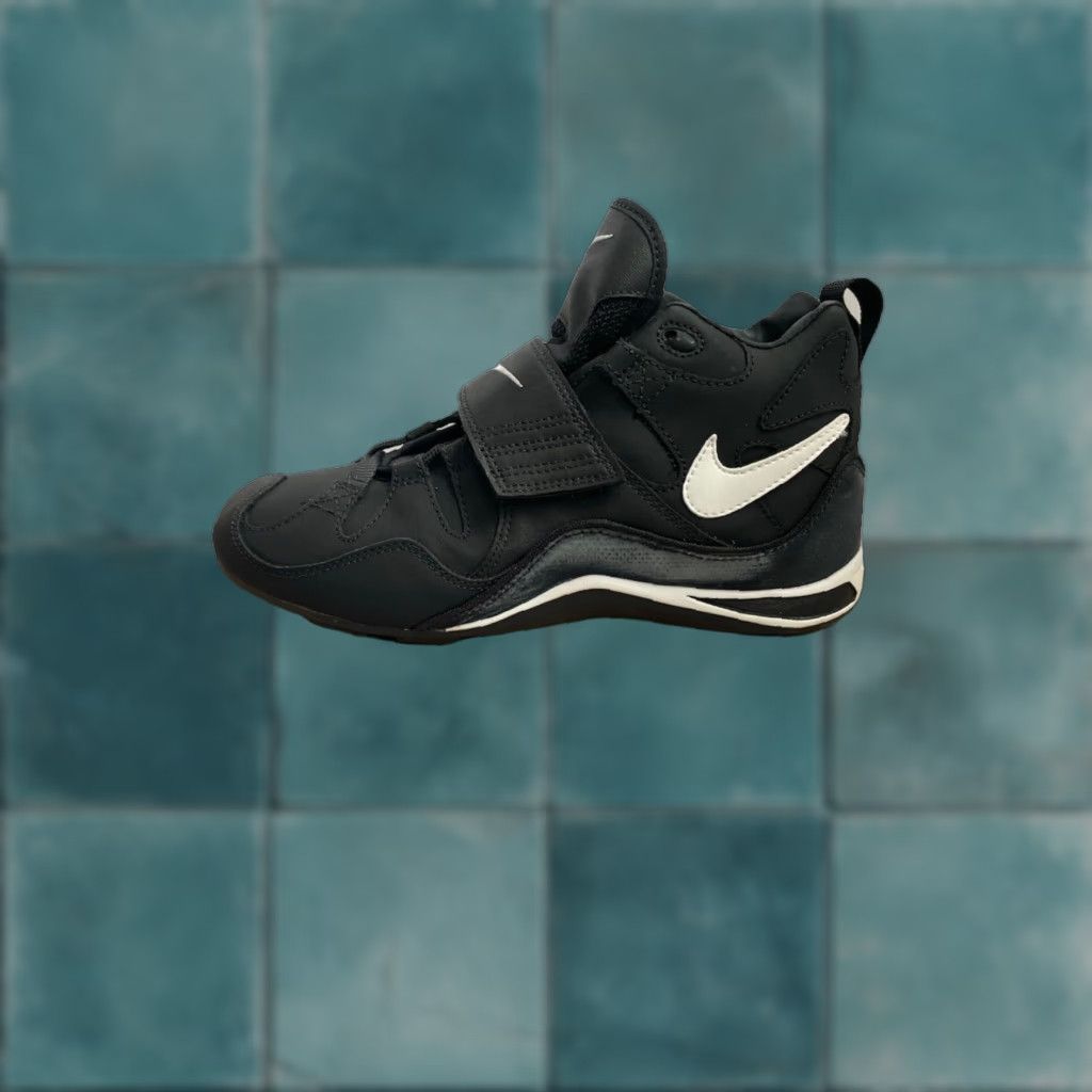 Nike VINTAGE Nike Open Field Mid Top Football Cleats Shoes Mens Deadstock 1998 Black 8 Nike Field Cleats Mens 1998 Size US M / EU 48-50 / 2 - 1 Thumbnail