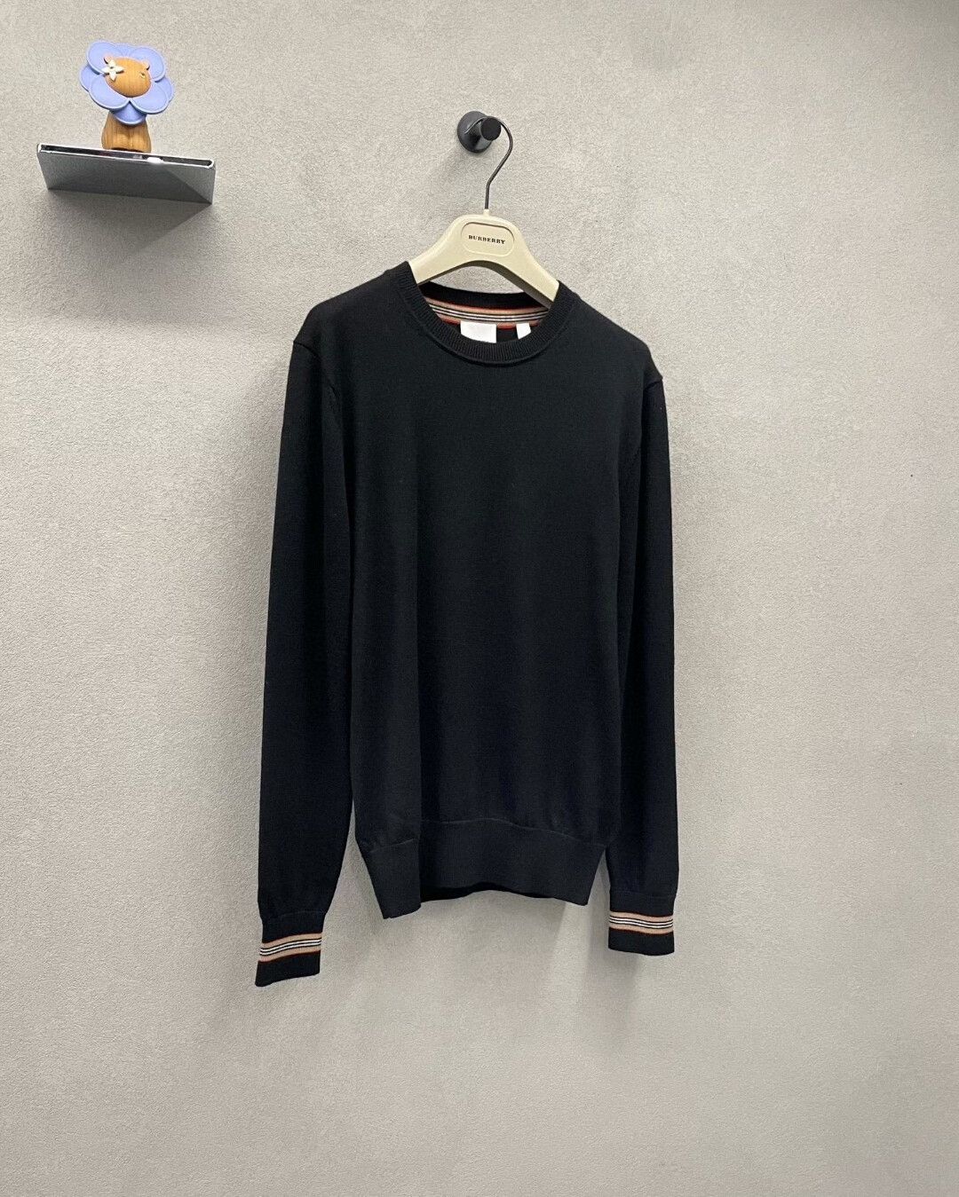 Burberry burberry black knitted top size 180/92A Size US M / EU 48-50 / 2 - 3 Thumbnail